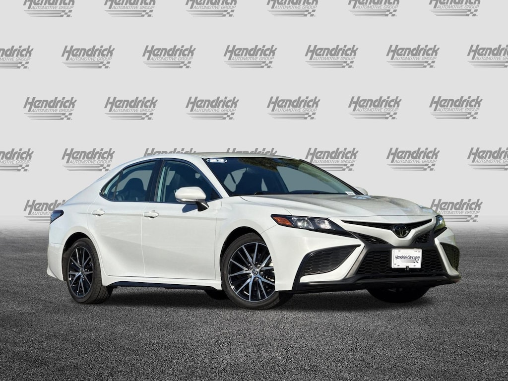 Used 2023 Toyota Camry SE Sedan