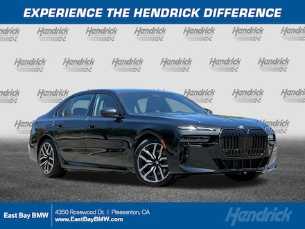 2025 BMW 7 Series 750e xDrive Sedan