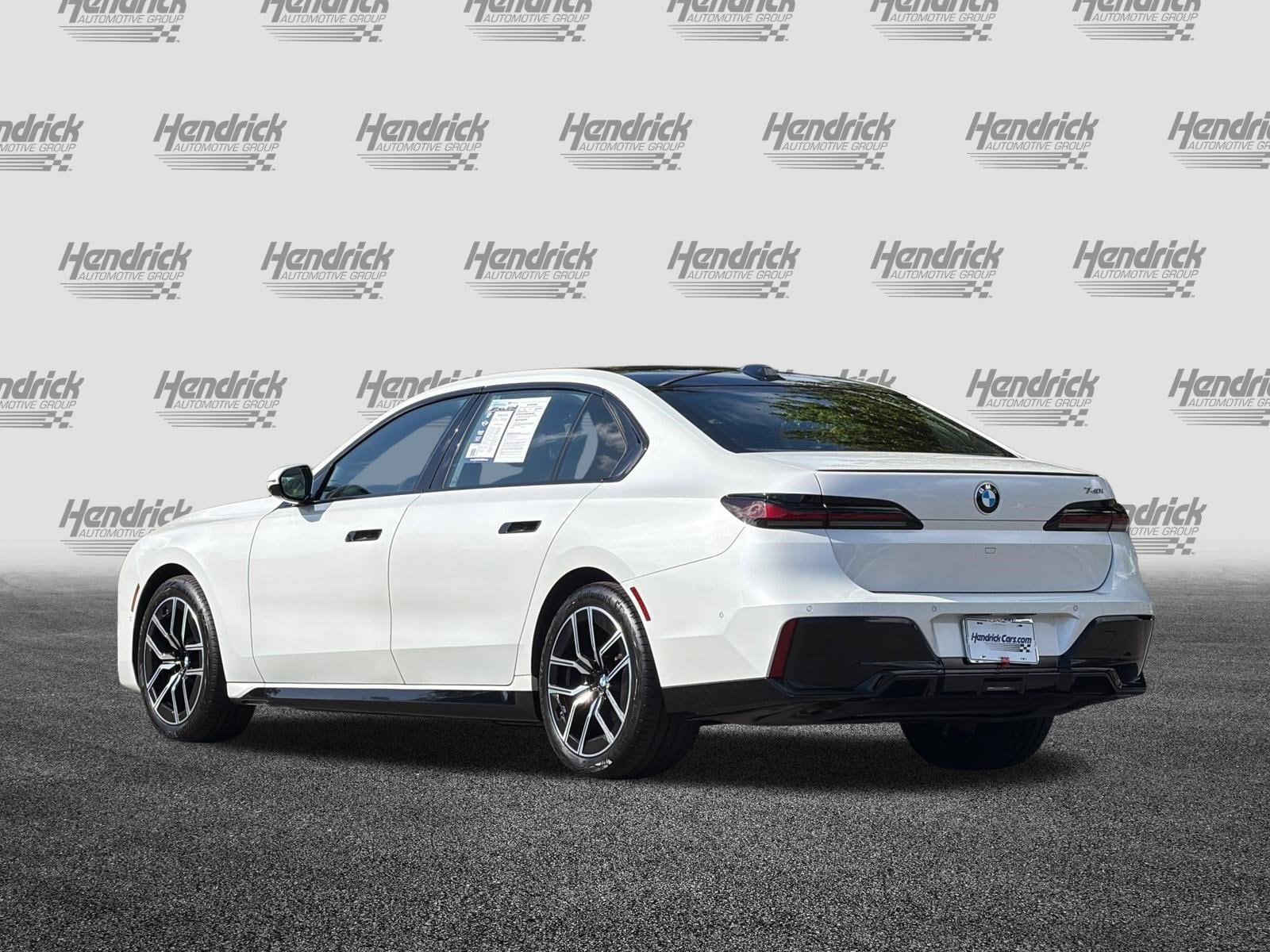 2024 BMW 7 Series 740i photo 5