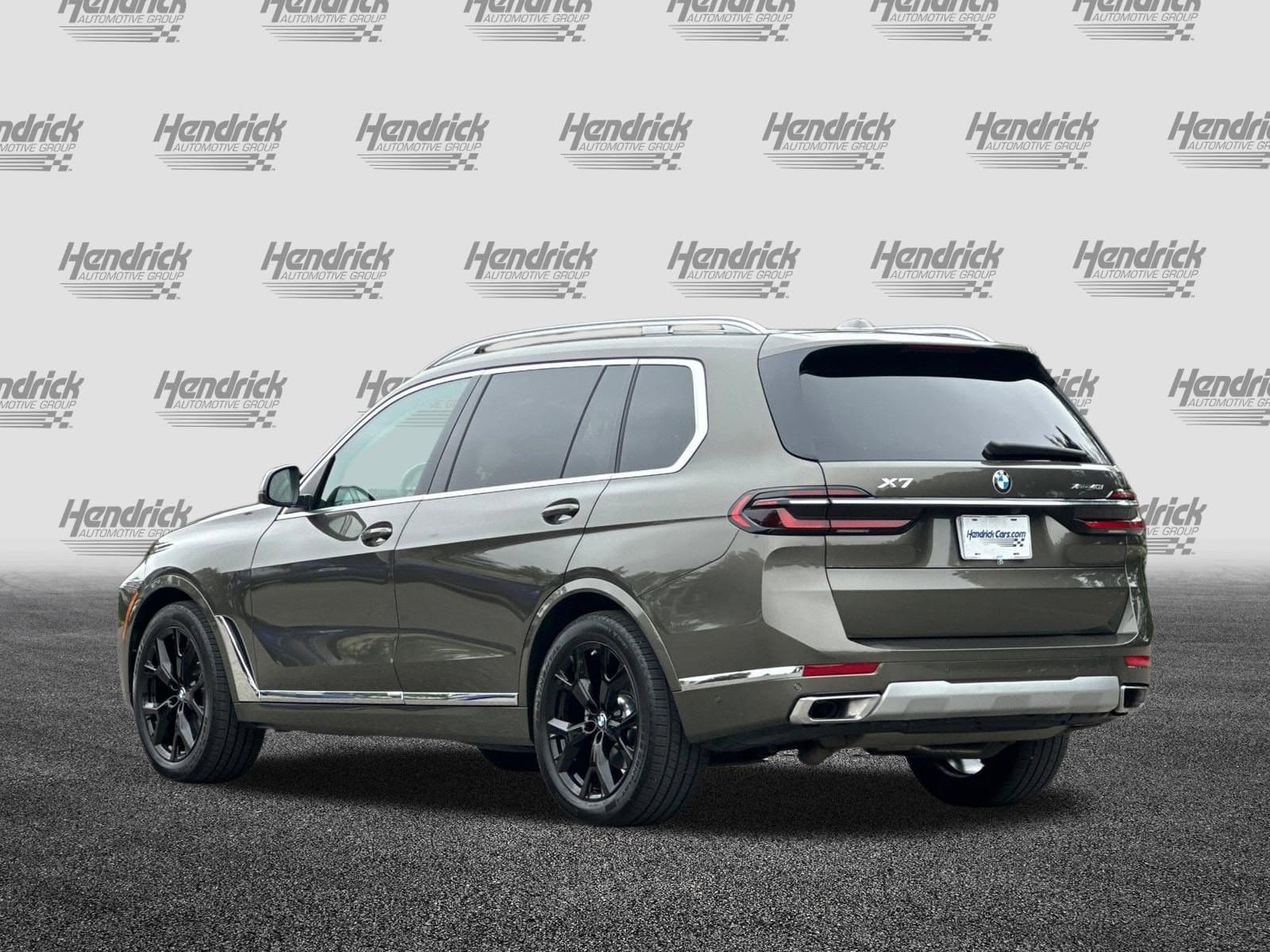2025 BMW X7 xDrive40i photo 6