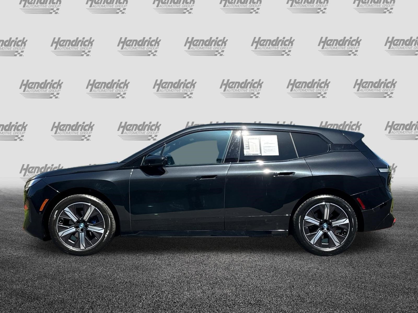 2024 BMW iX xDrive50 photo 3