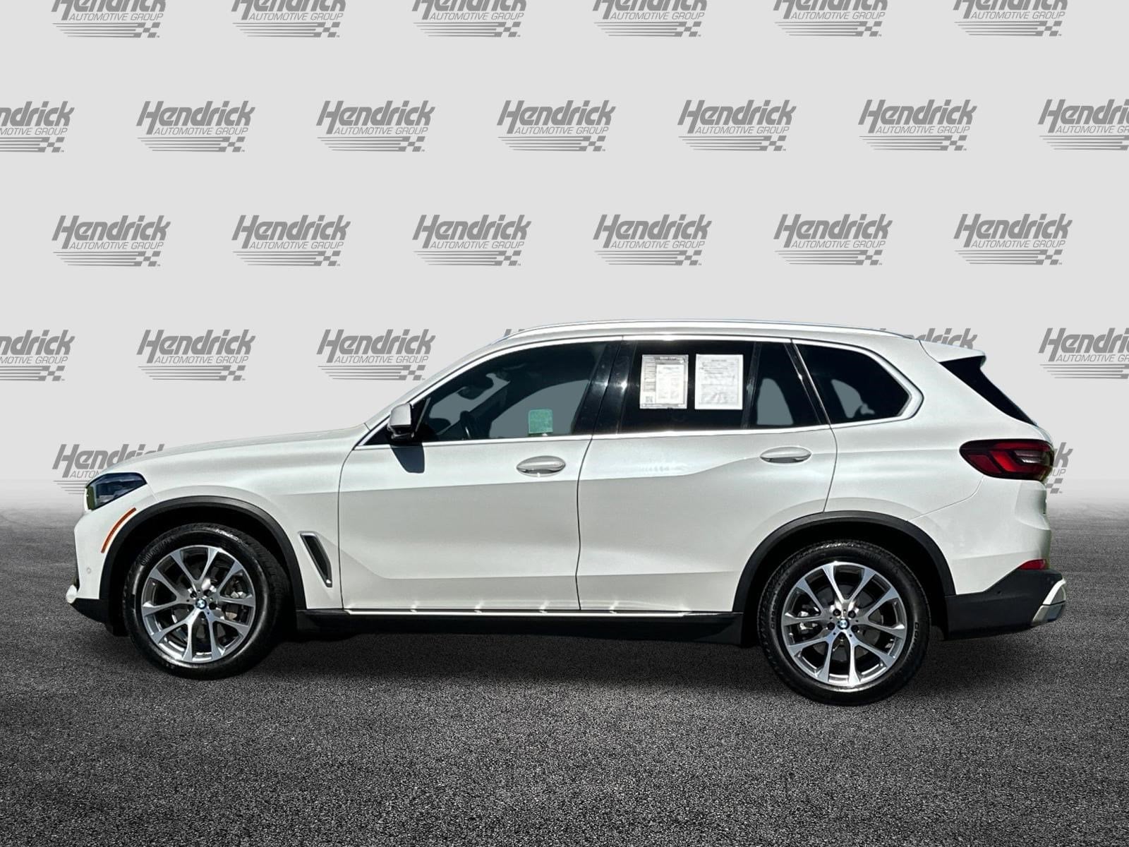 2023 BMW X5 xDrive40i photo 3