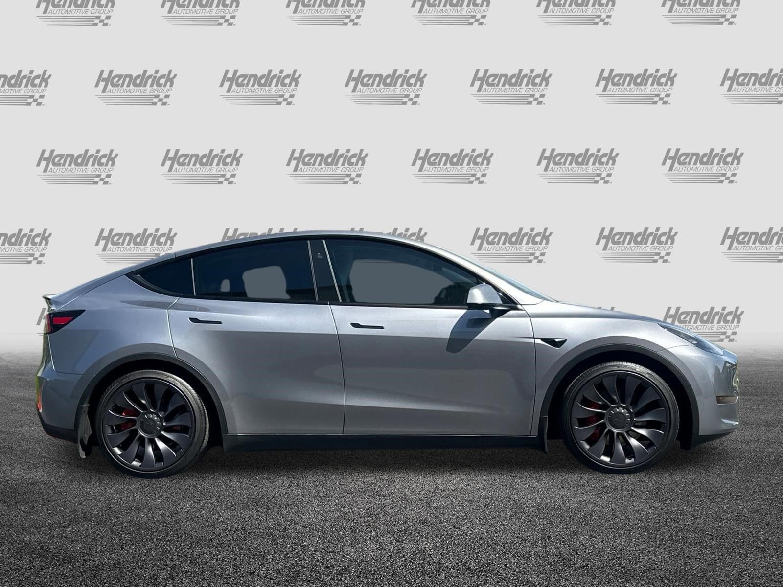 2024 Tesla Model Y Performance photo 2