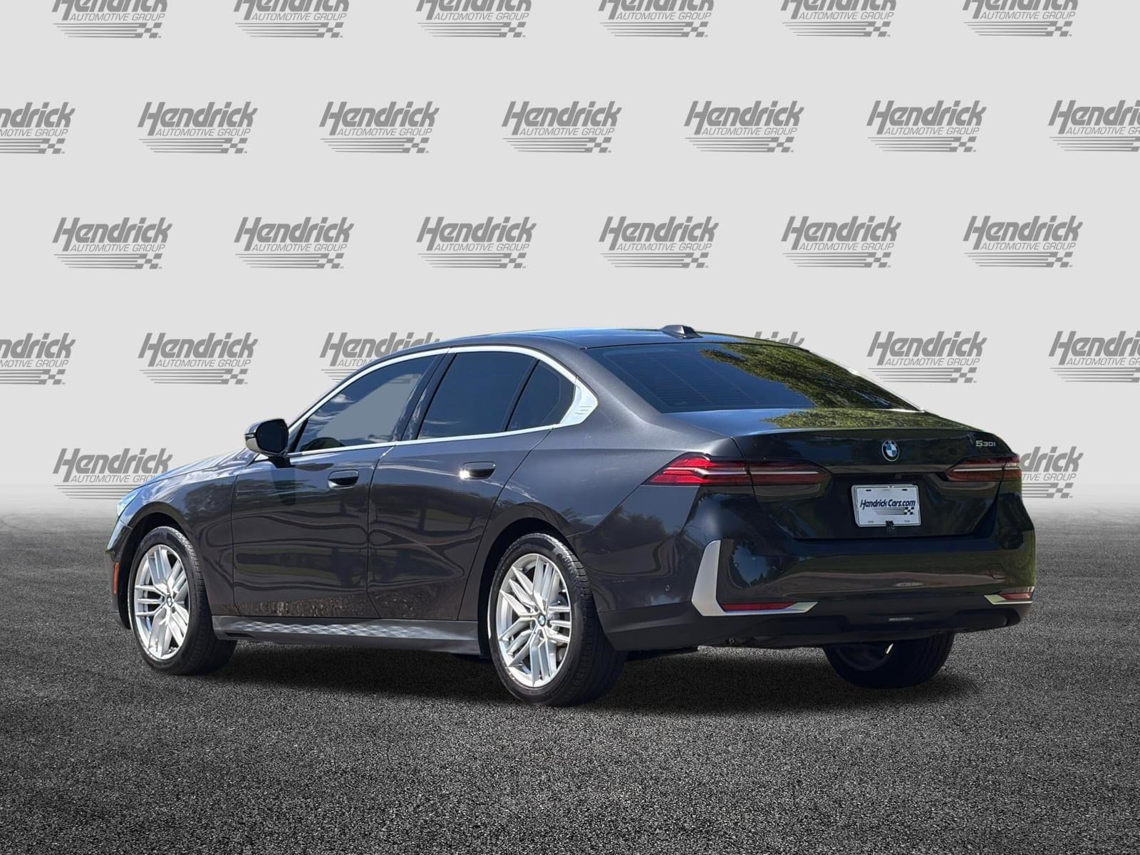 2024 BMW 5 Series 530i photo 6