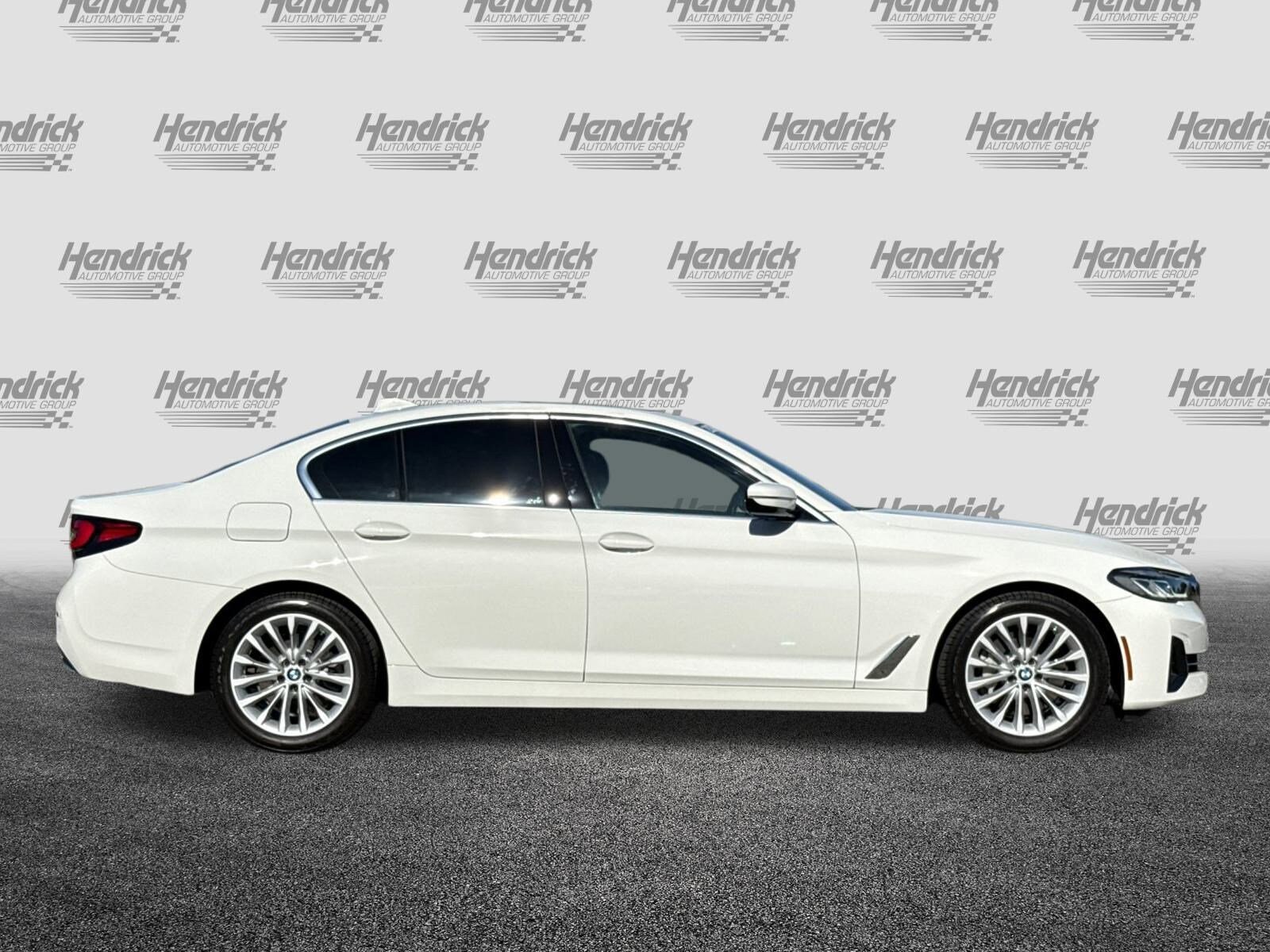 2023 Bmw 530i photo 3