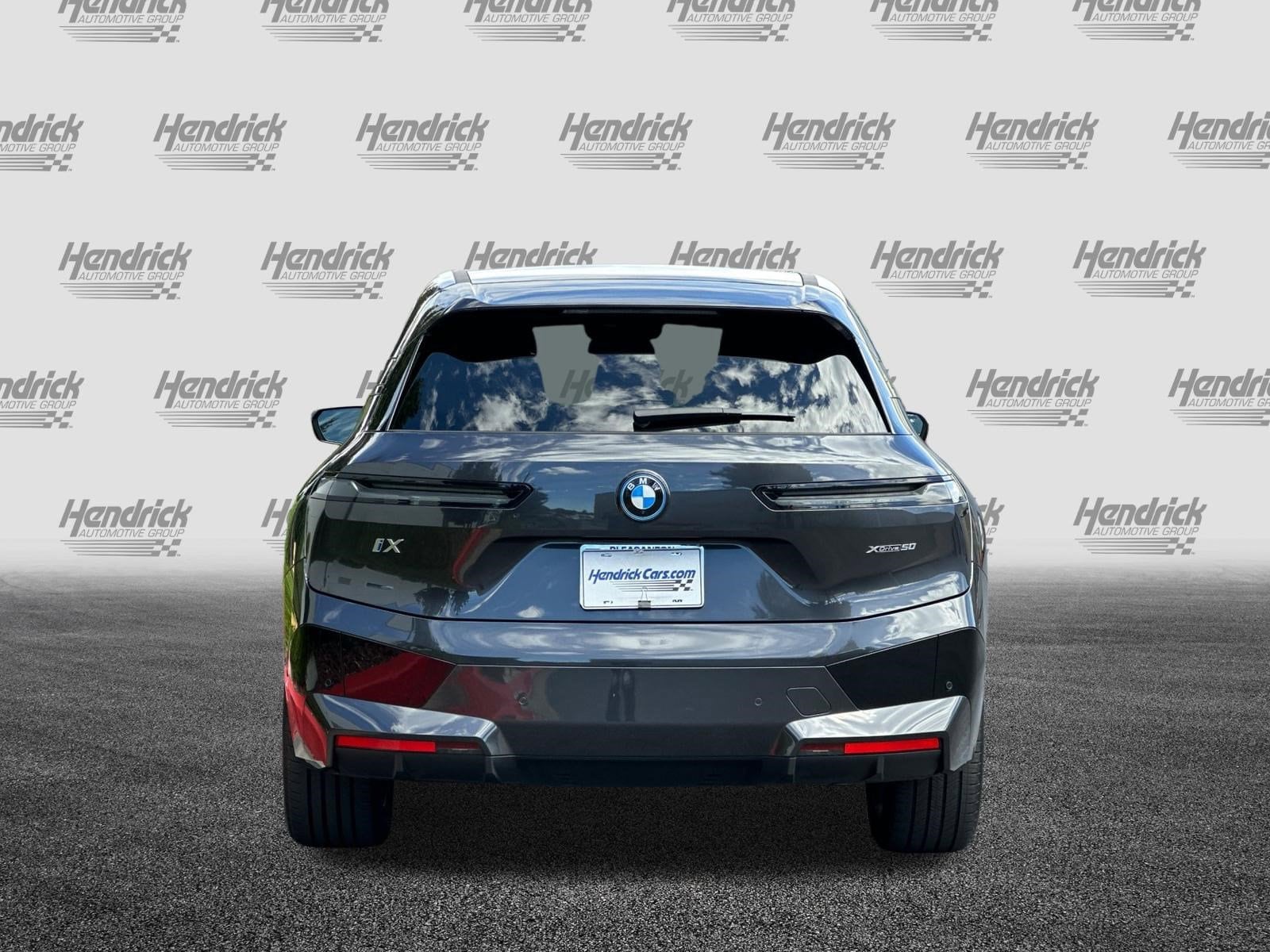 2025 BMW iX xDrive50 photo 5