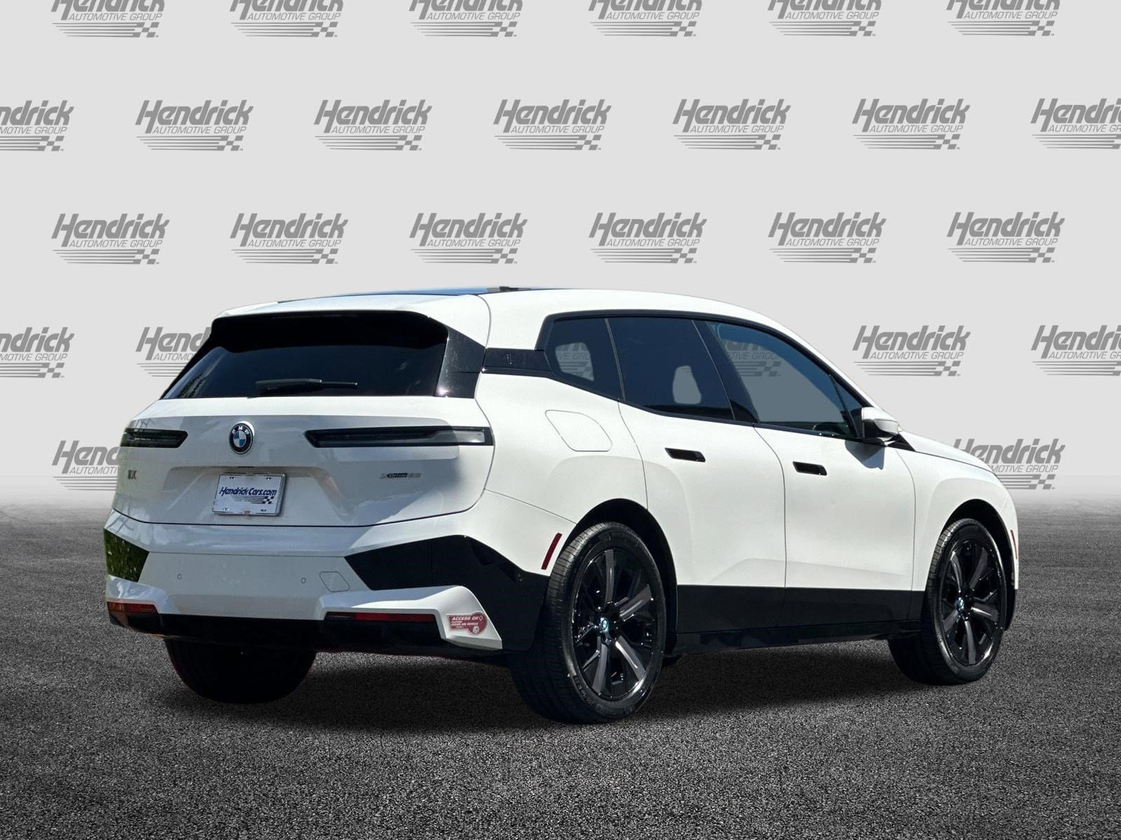 2024 BMW iX xDrive50 photo 4