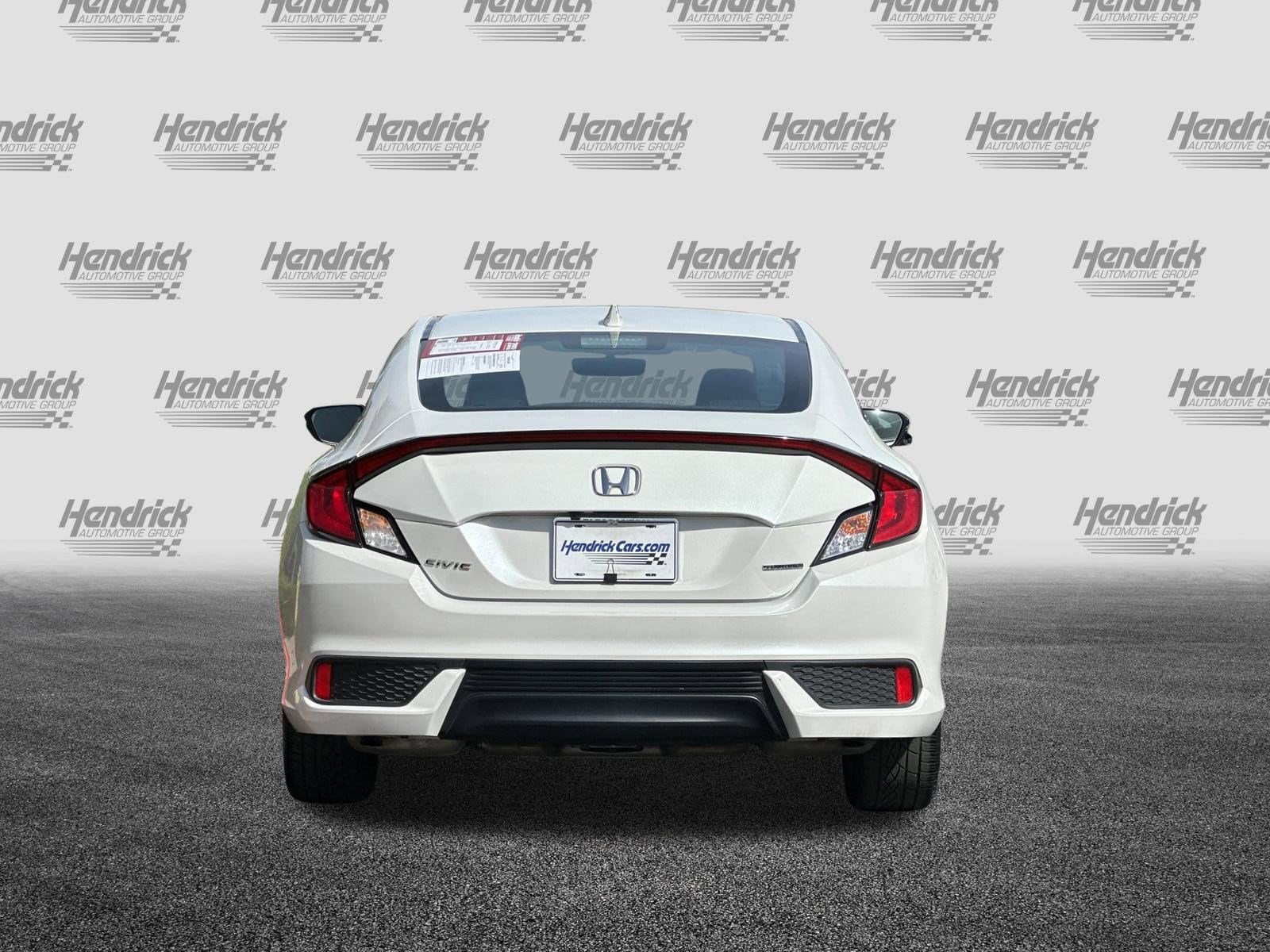 2019 Honda Civic Touring photo 5