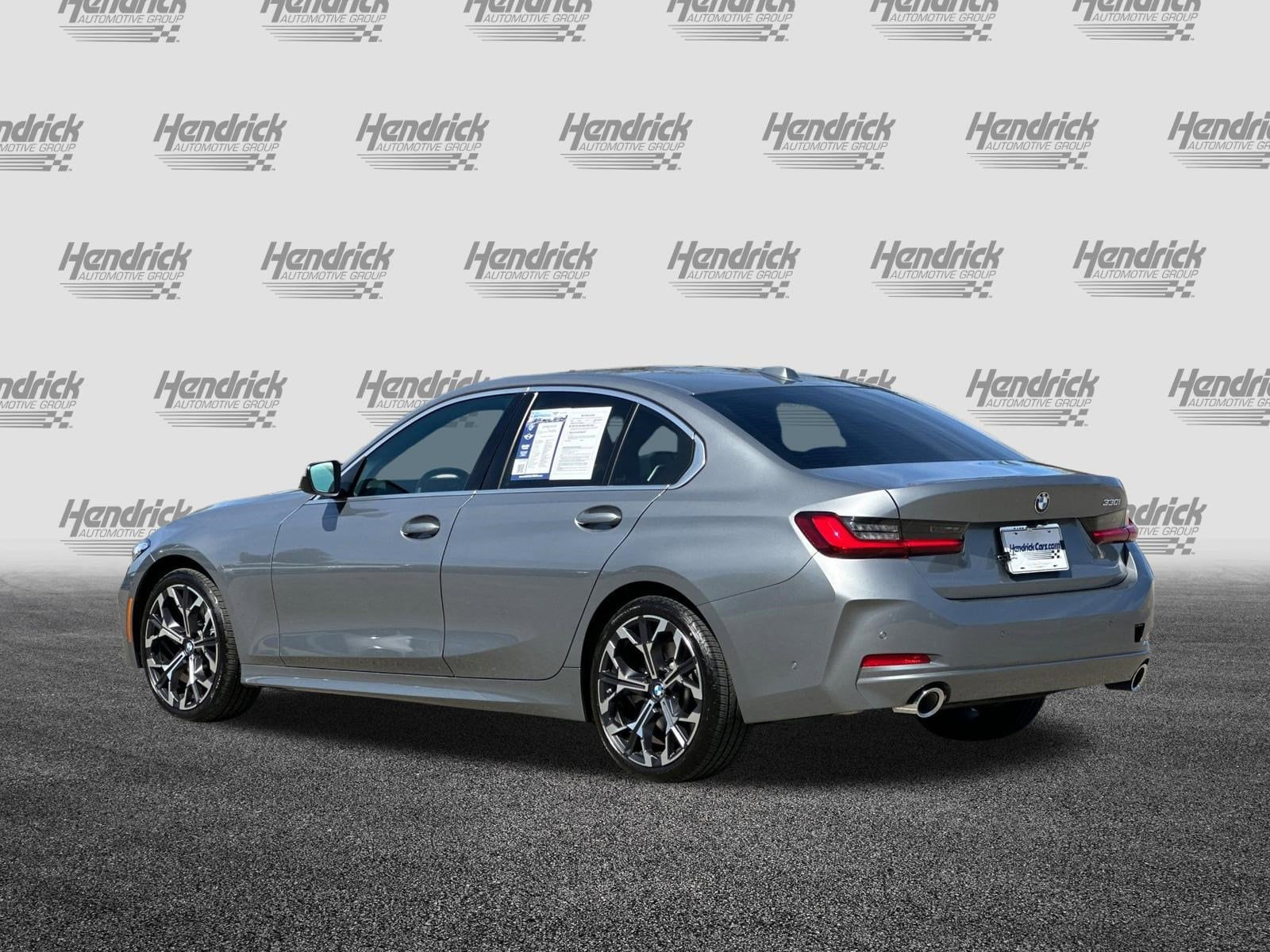 2025 BMW 3 Series 330i photo 6