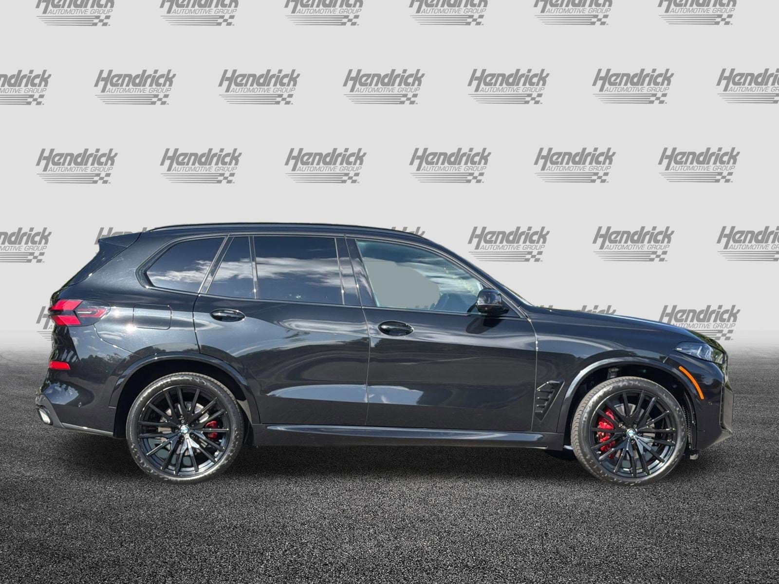 2025 BMW X5 sDrive40i photo 2