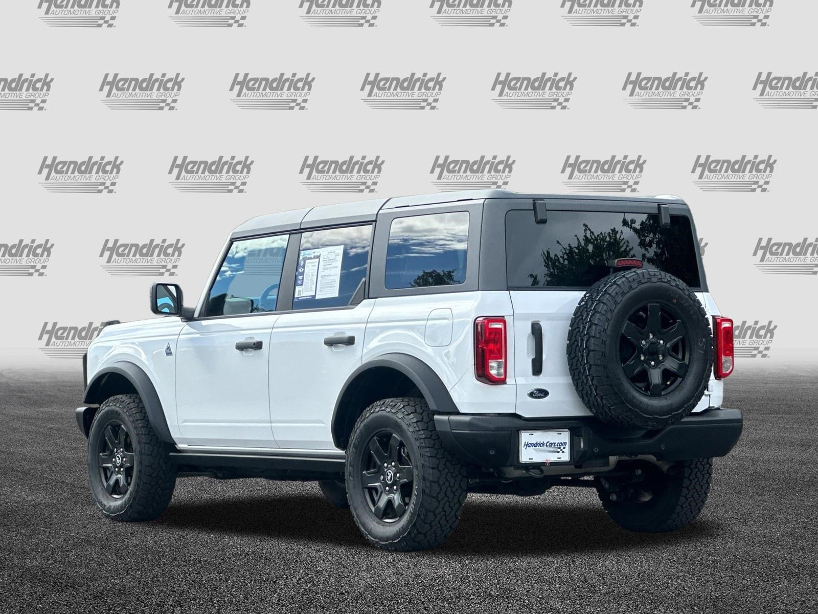 2024 Ford Bronco Black Diamond photo 6