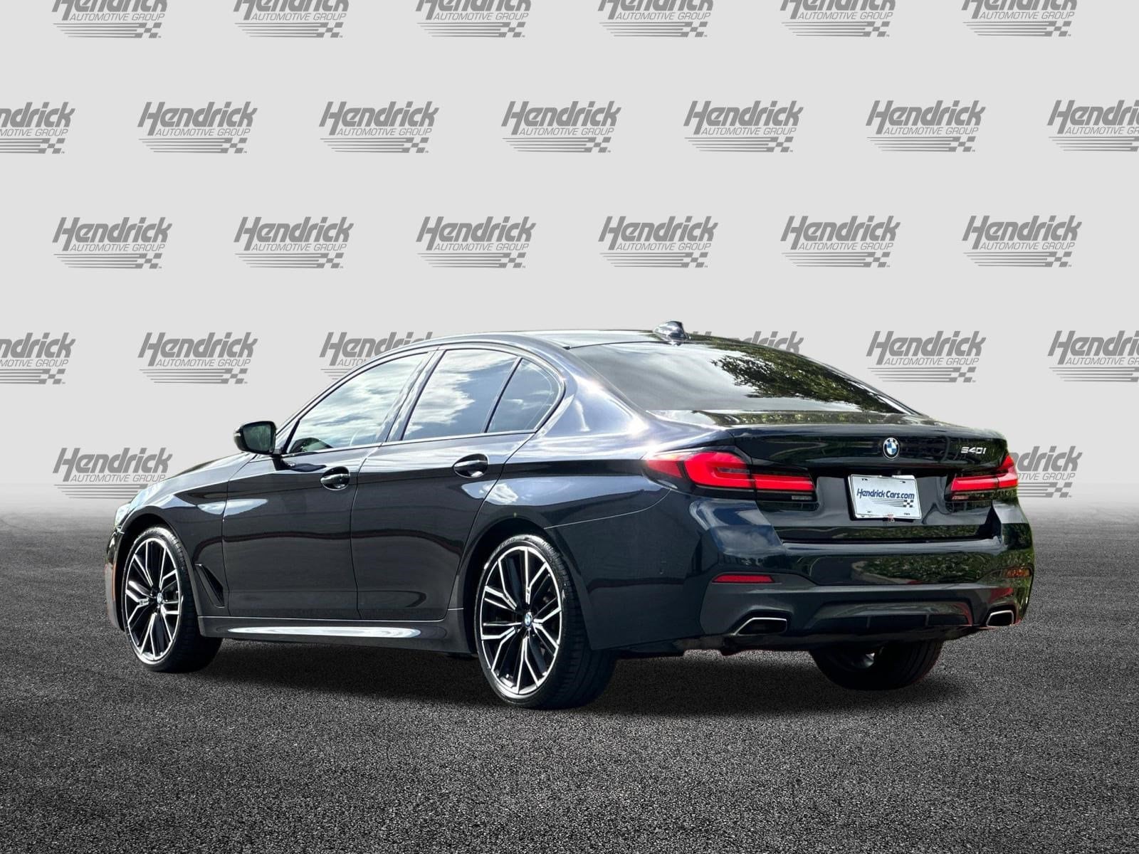 2021 BMW 5 Series 540i photo 6