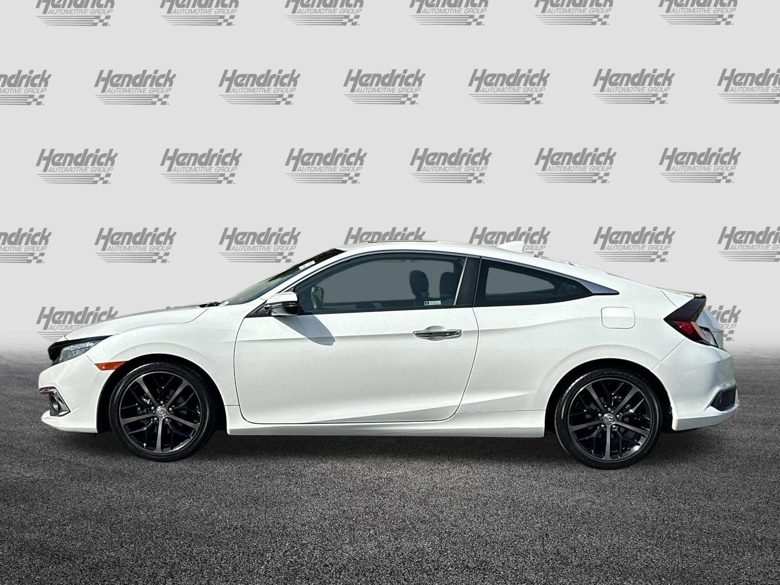 2019 Honda Civic Touring photo 3