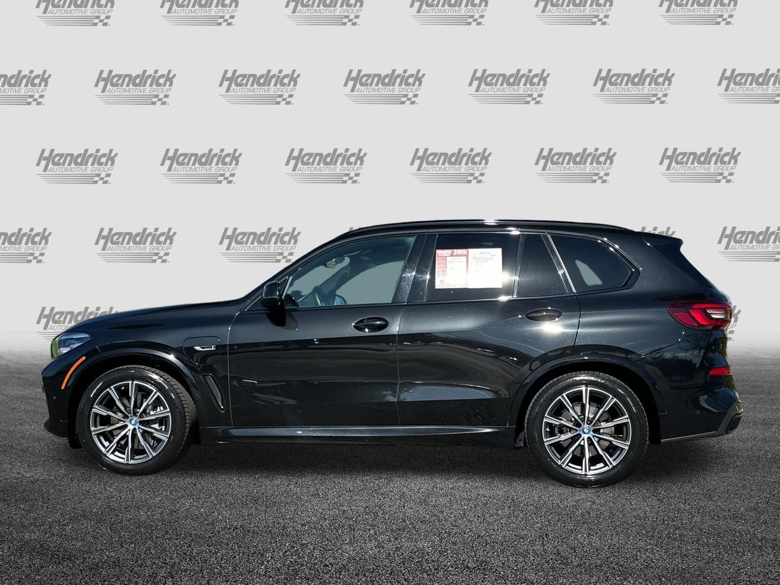 2022 BMW X5 xDrive45e photo 3