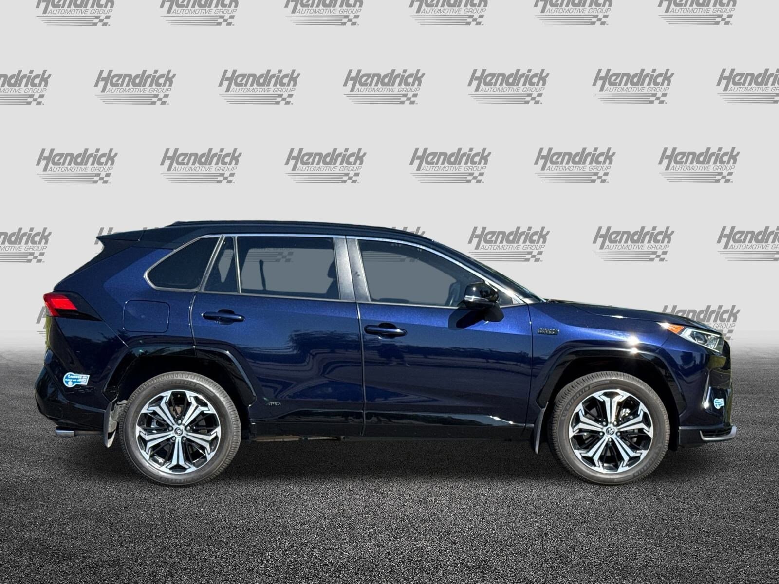 2021 Toyota RAV4 Prime LE photo 3