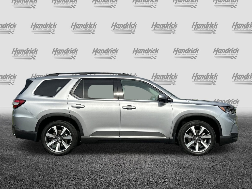 Used 2025 Honda Pilot Touring SUV