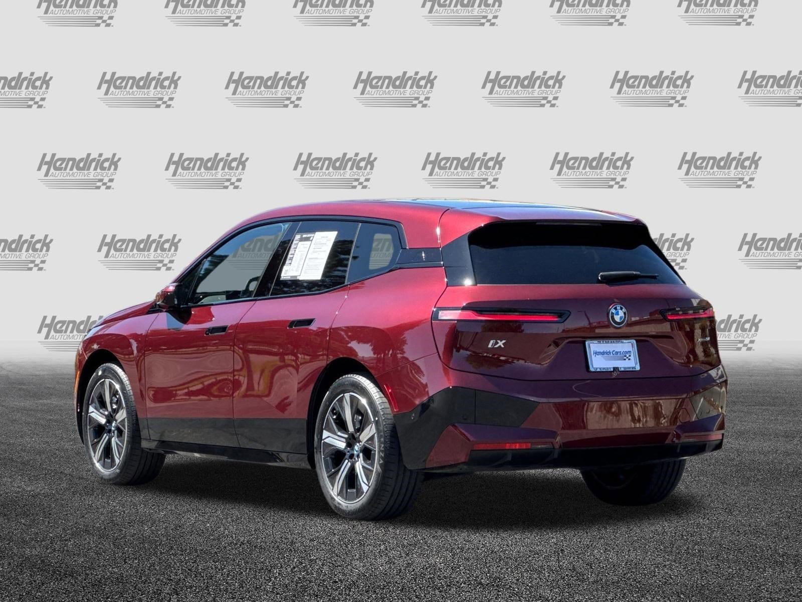 2025 BMW iX xDrive50 photo 6