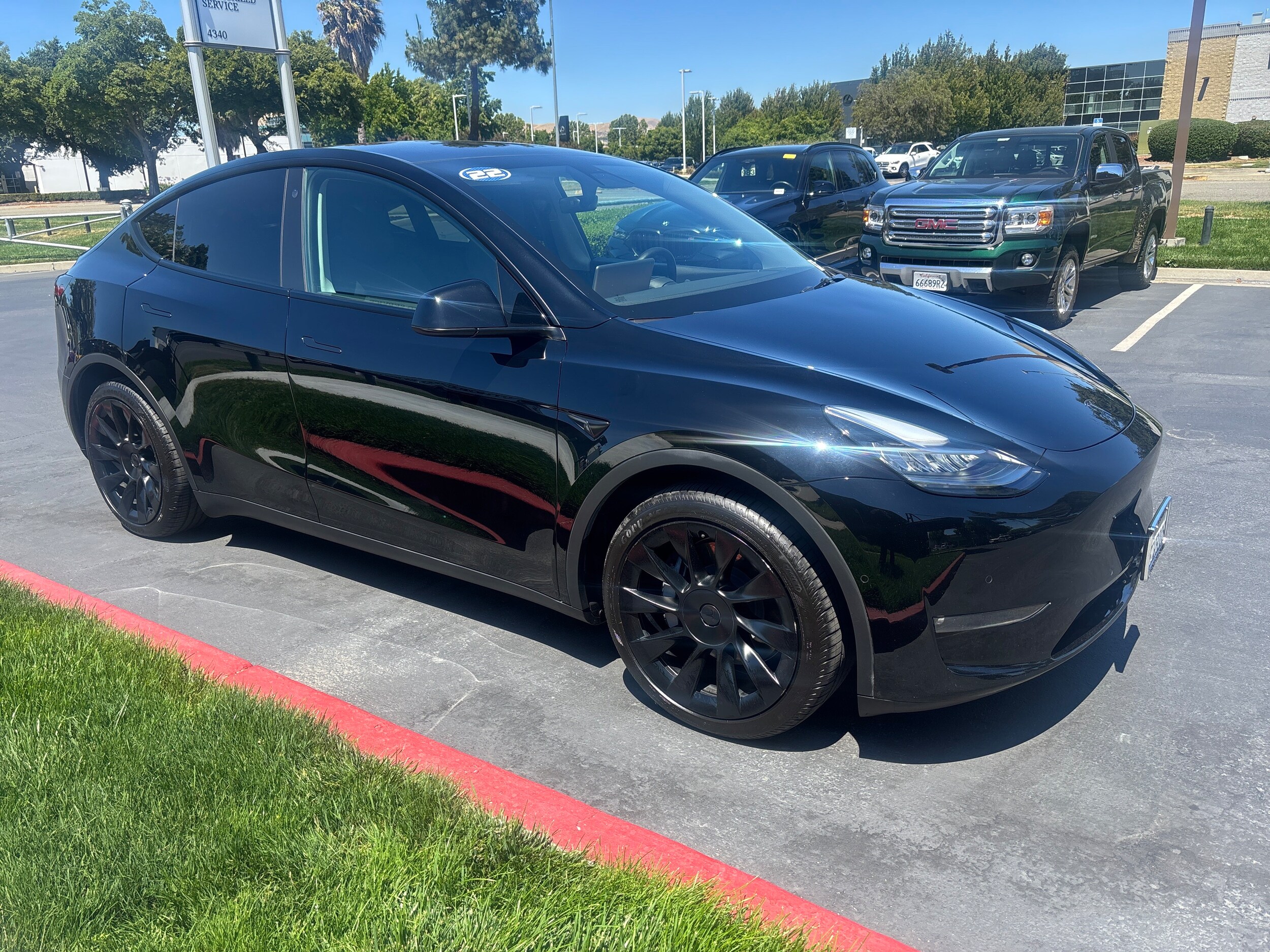 Tesla Model Y Long Range