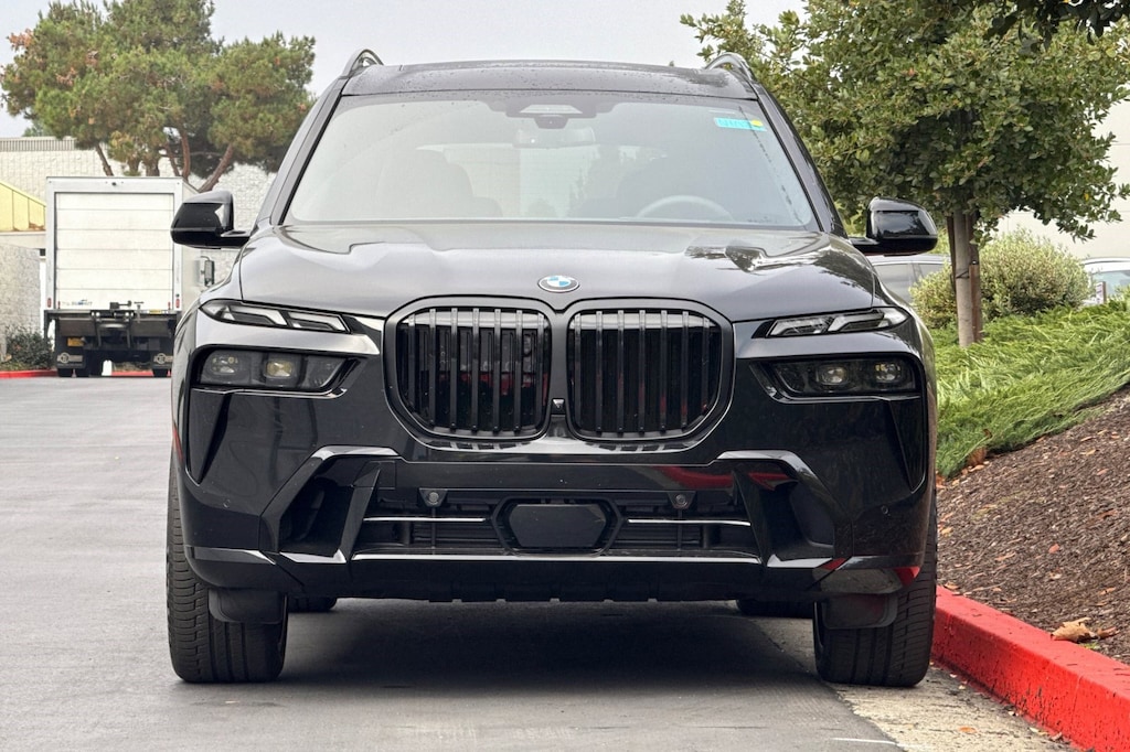 New 2026 BMW X7 xDrive40i SUV
