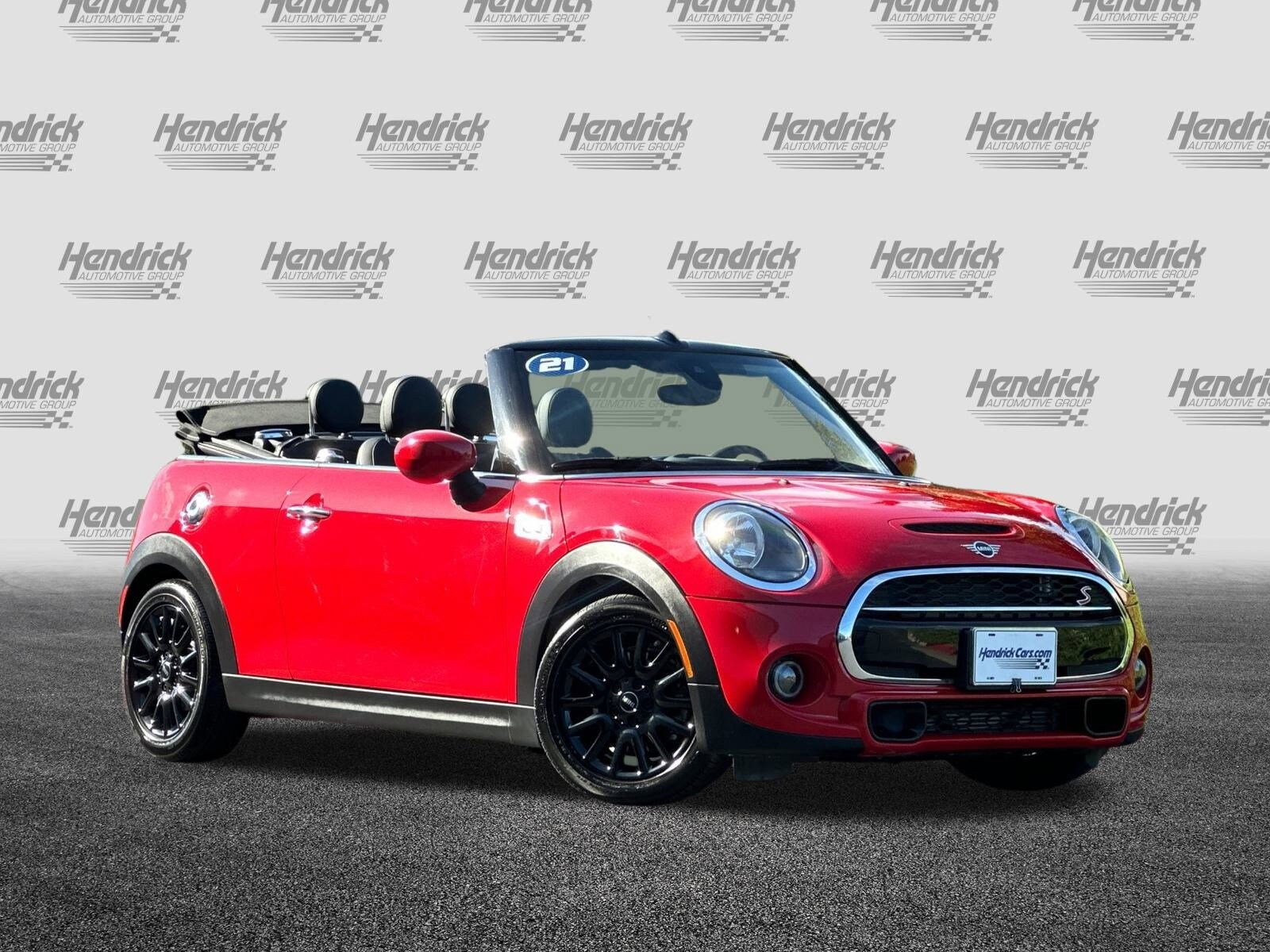 2021 Mini Cooper Convertible S photo 2