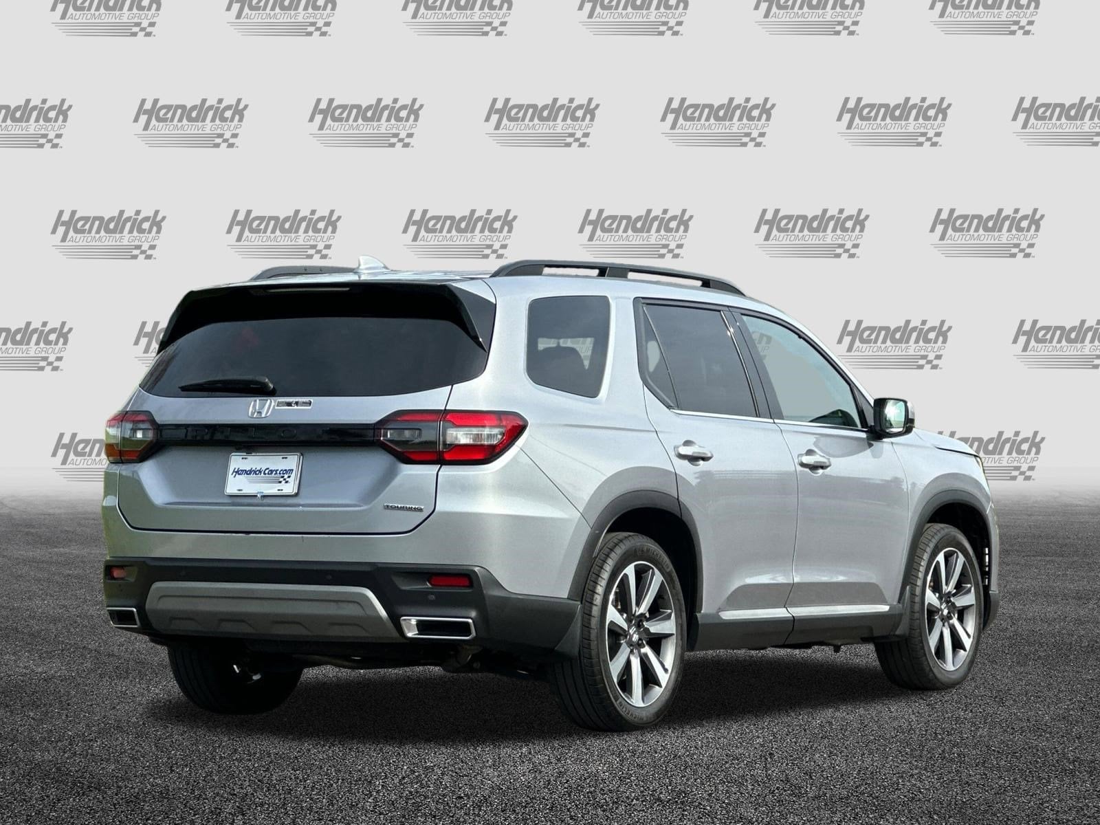 2025 Honda Pilot Touring photo 4