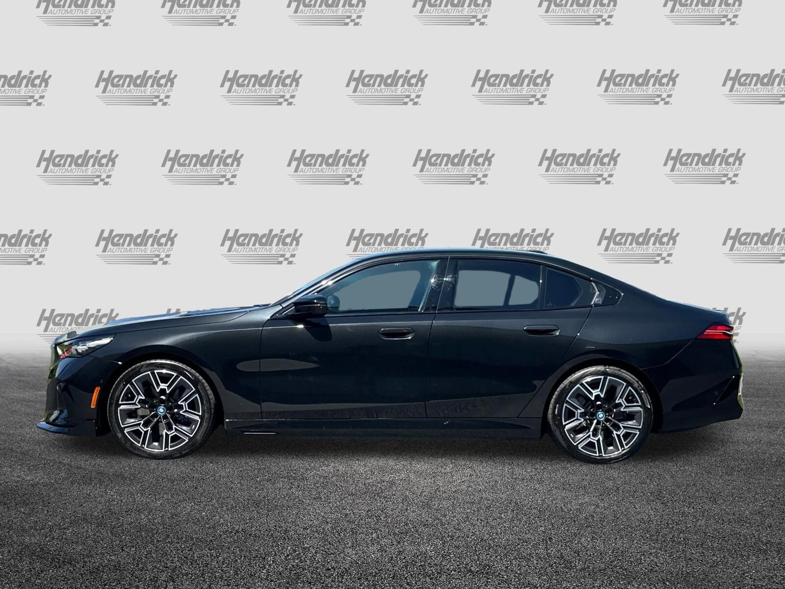 2025 BMW i5 M60 photo 3