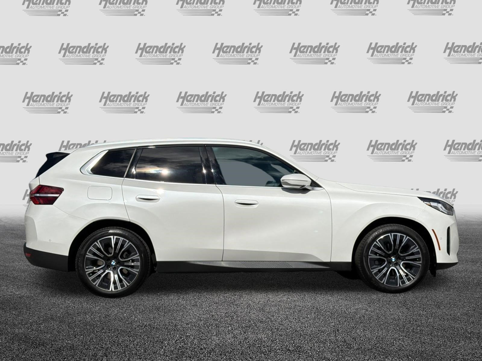 2025 BMW X3 30 xDrive photo 2