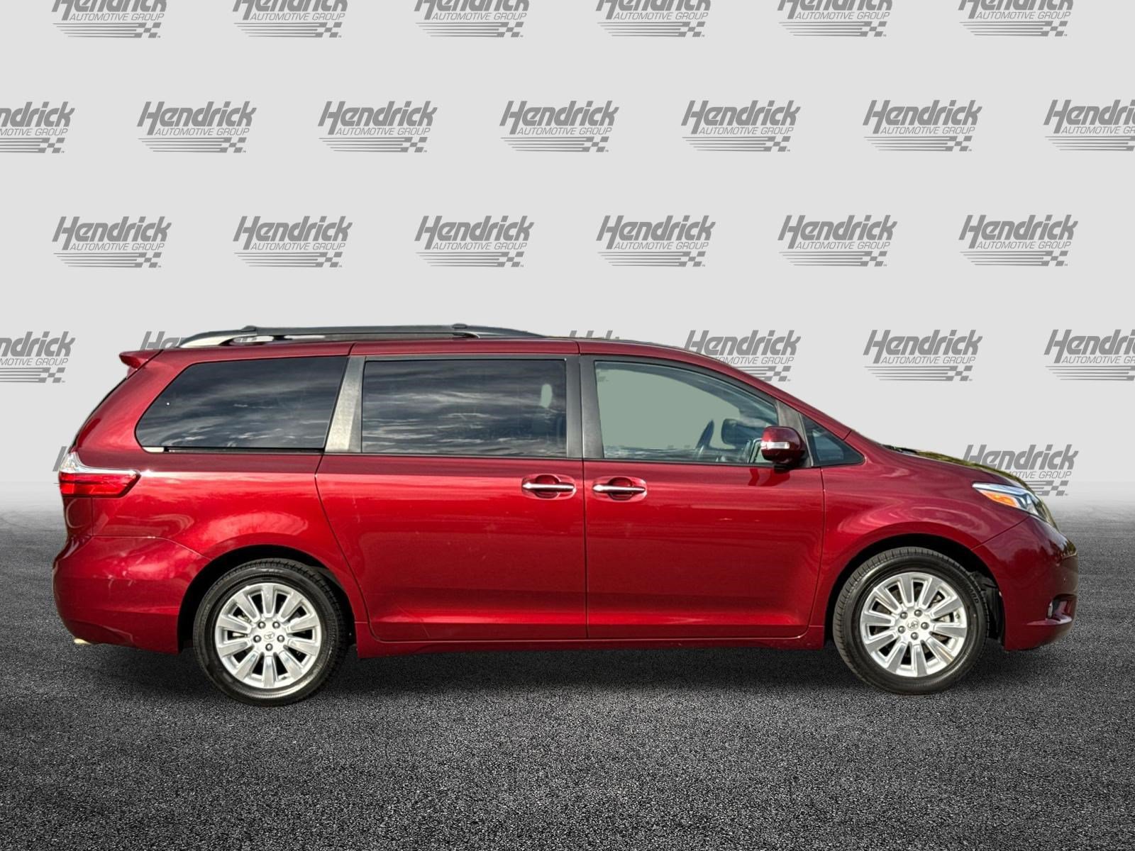 Used 2015 Toyota Sienna Ltd Premium Minivan