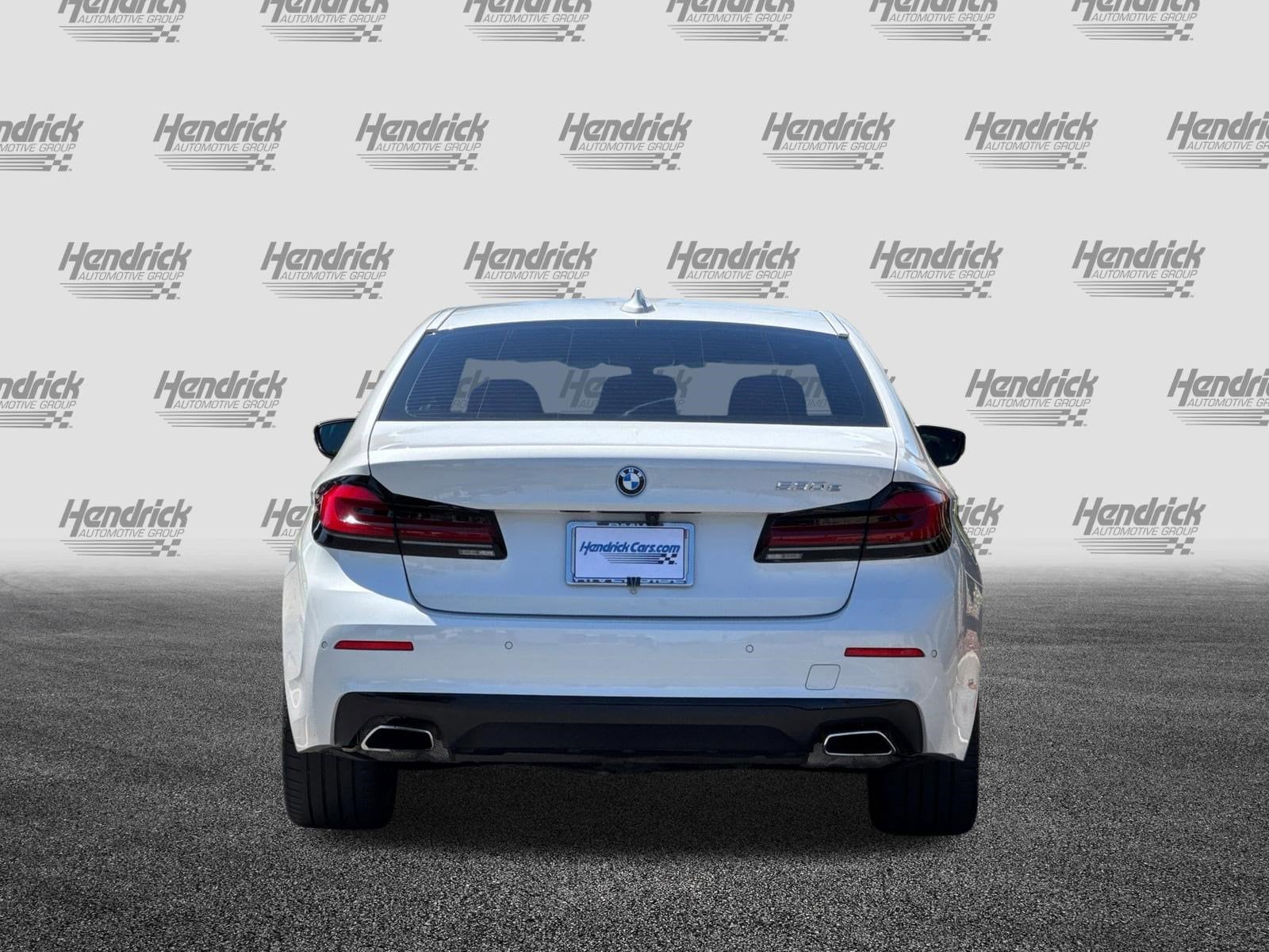 2023 BMW 5 Series 530e photo 5