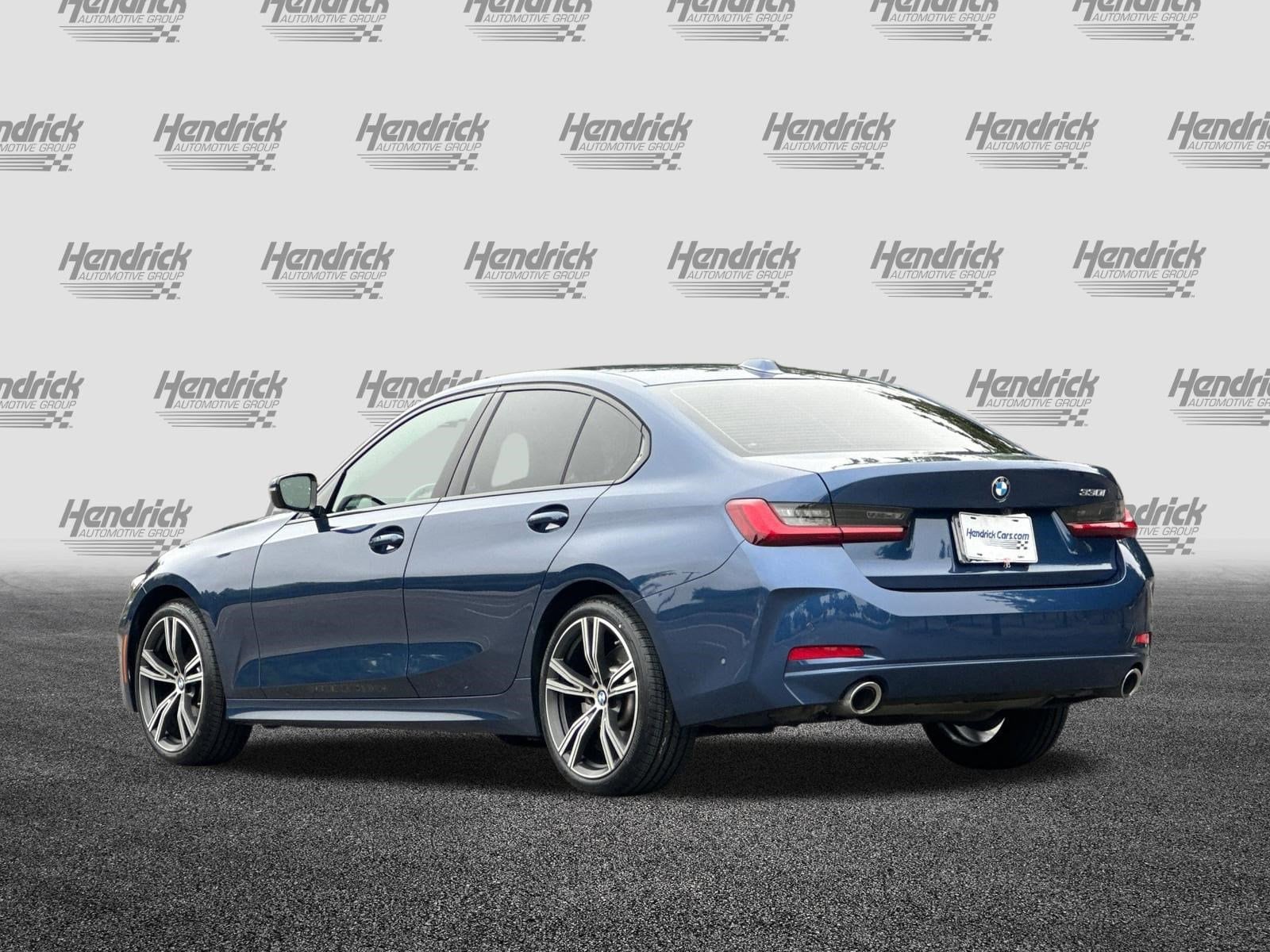 2024 BMW 3 Series 330i photo 6