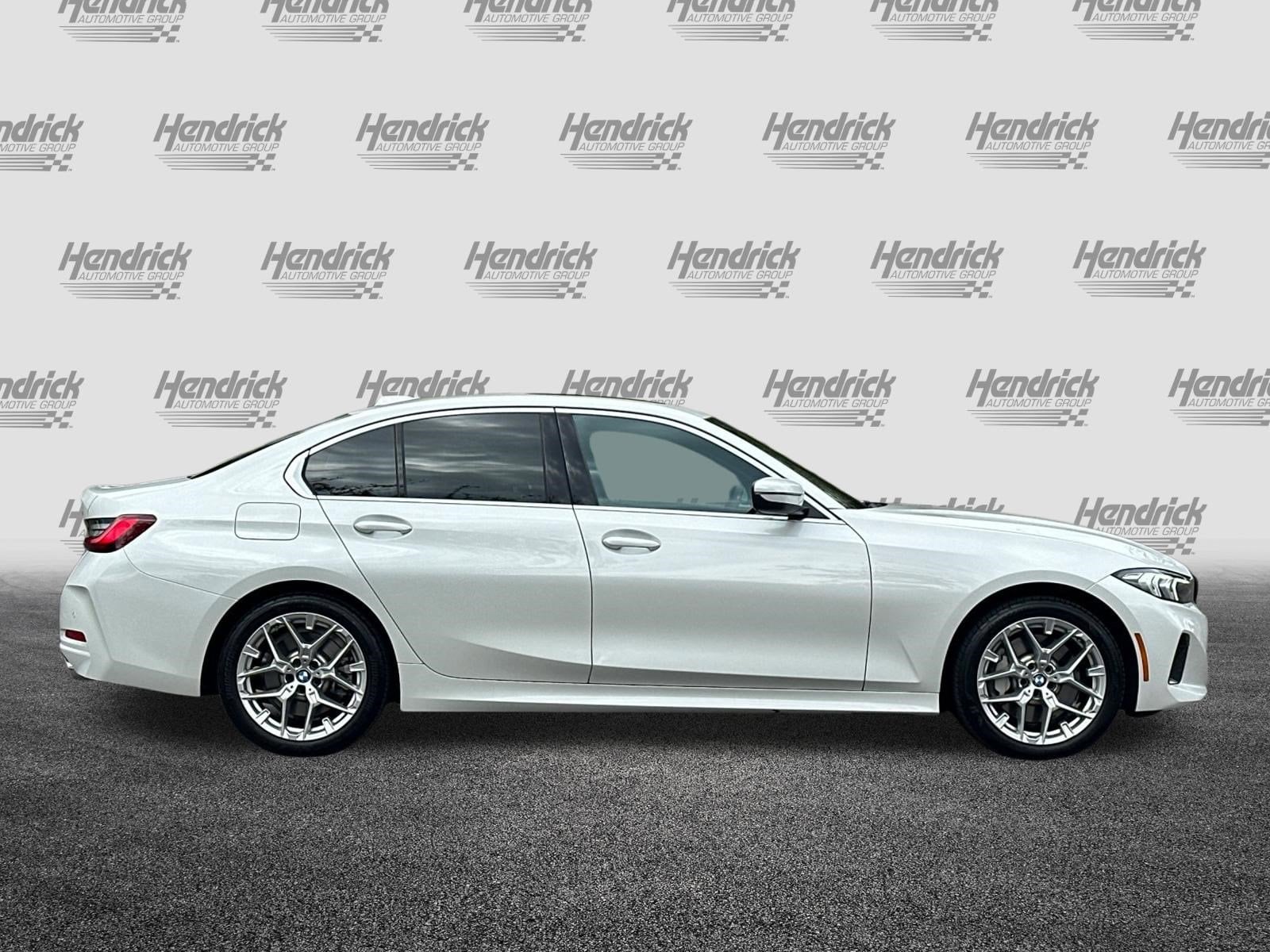 2025 BMW 3 Series 330i photo 2