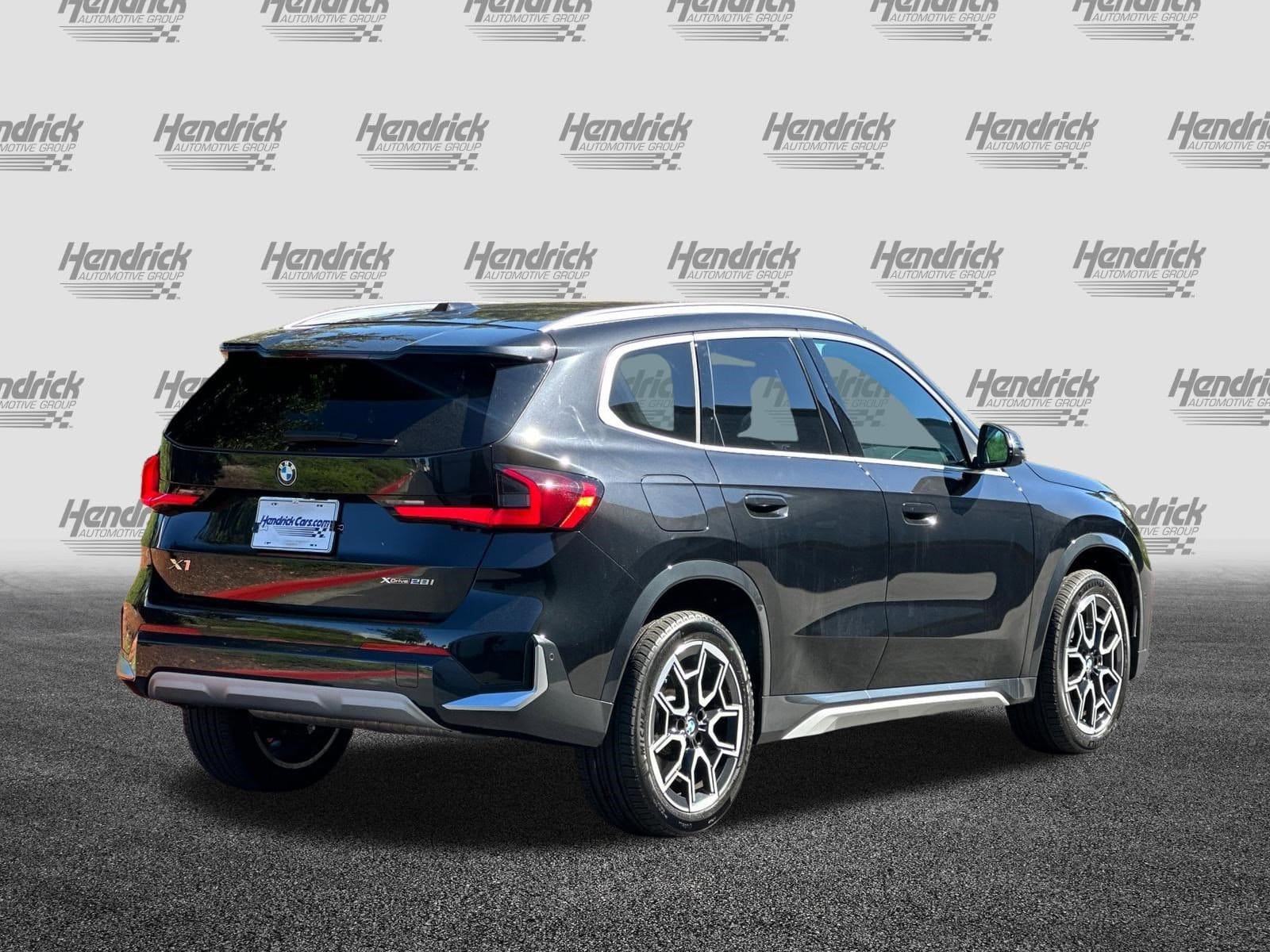 2025 BMW X1 xDrive28i photo 4