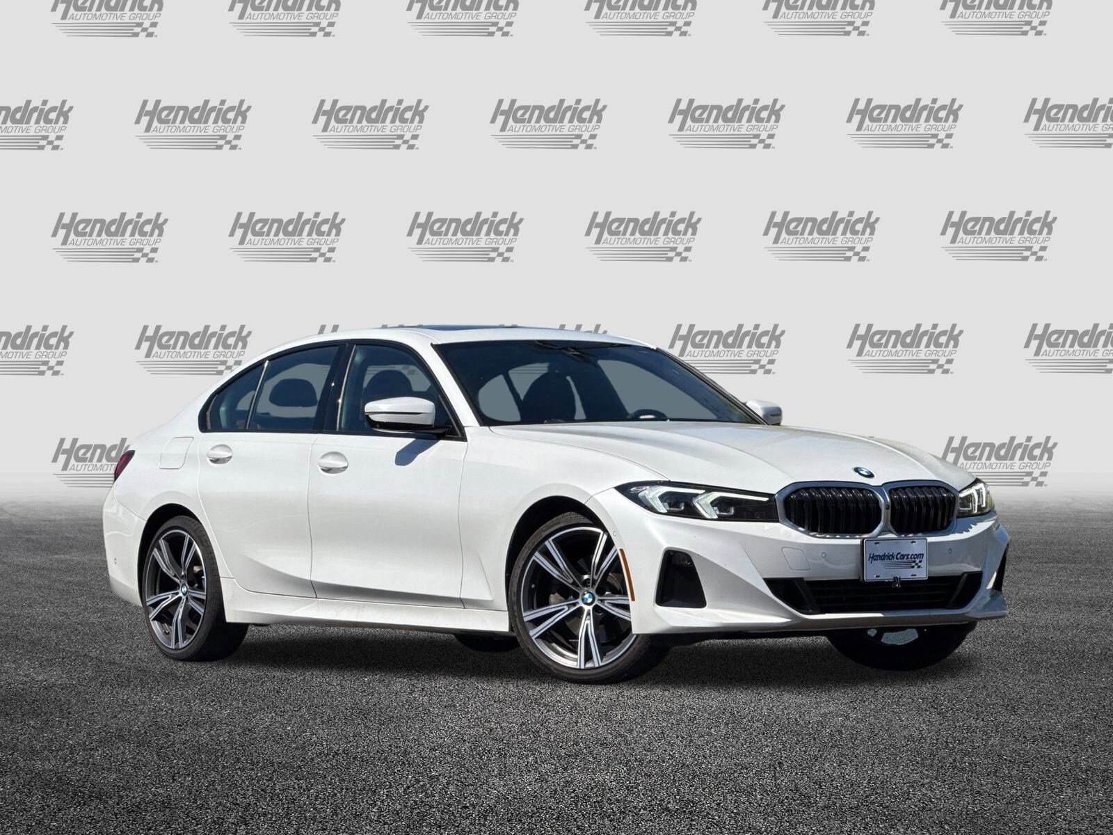 2023 Bmw 330i photo 2