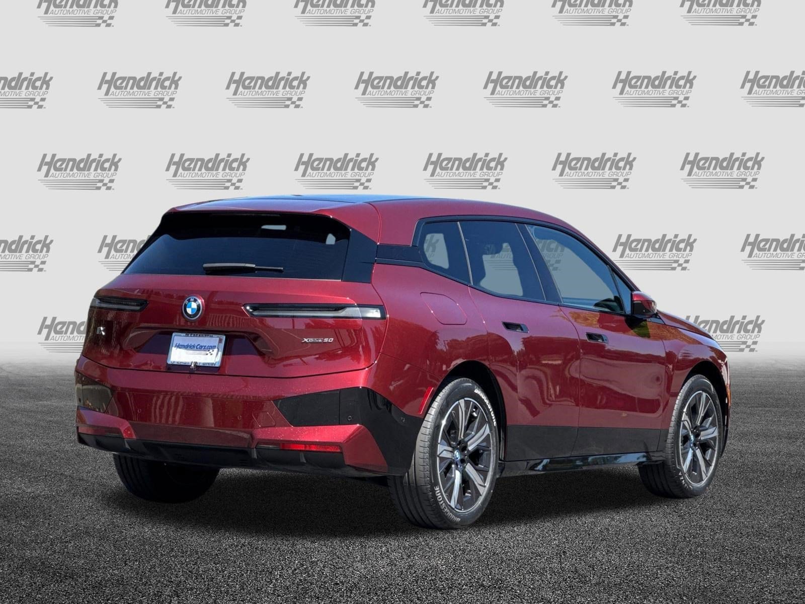 2025 BMW iX xDrive50 photo 4