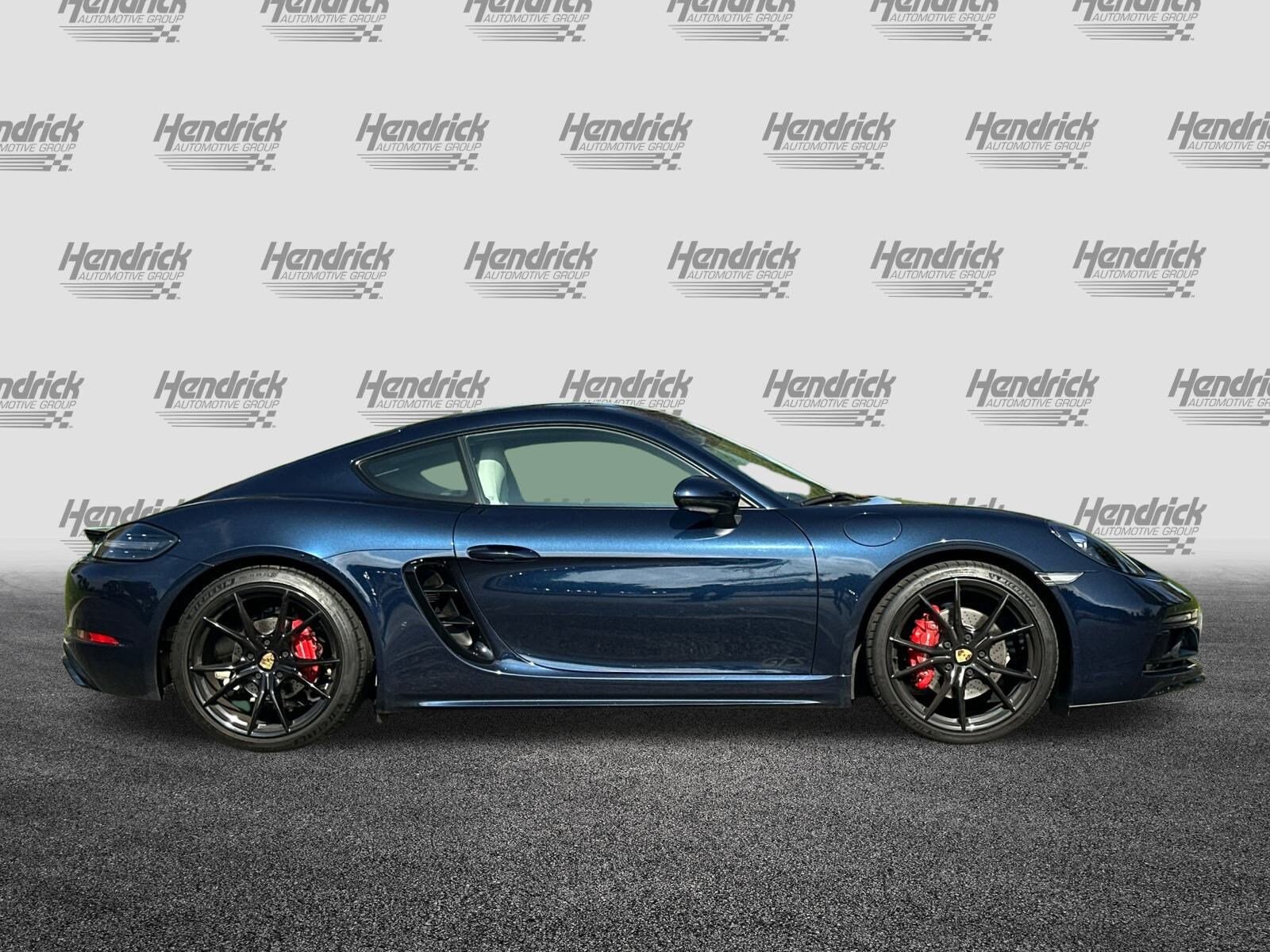 2019 Porsche Cayman S photo 3