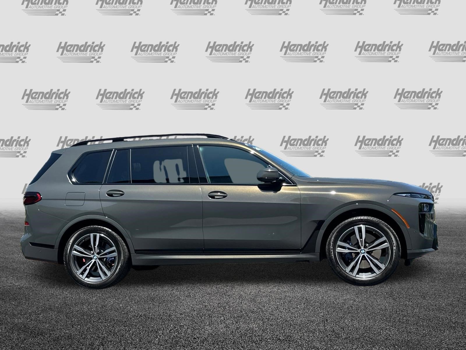 2026 BMW X7 xDrive40i photo 2