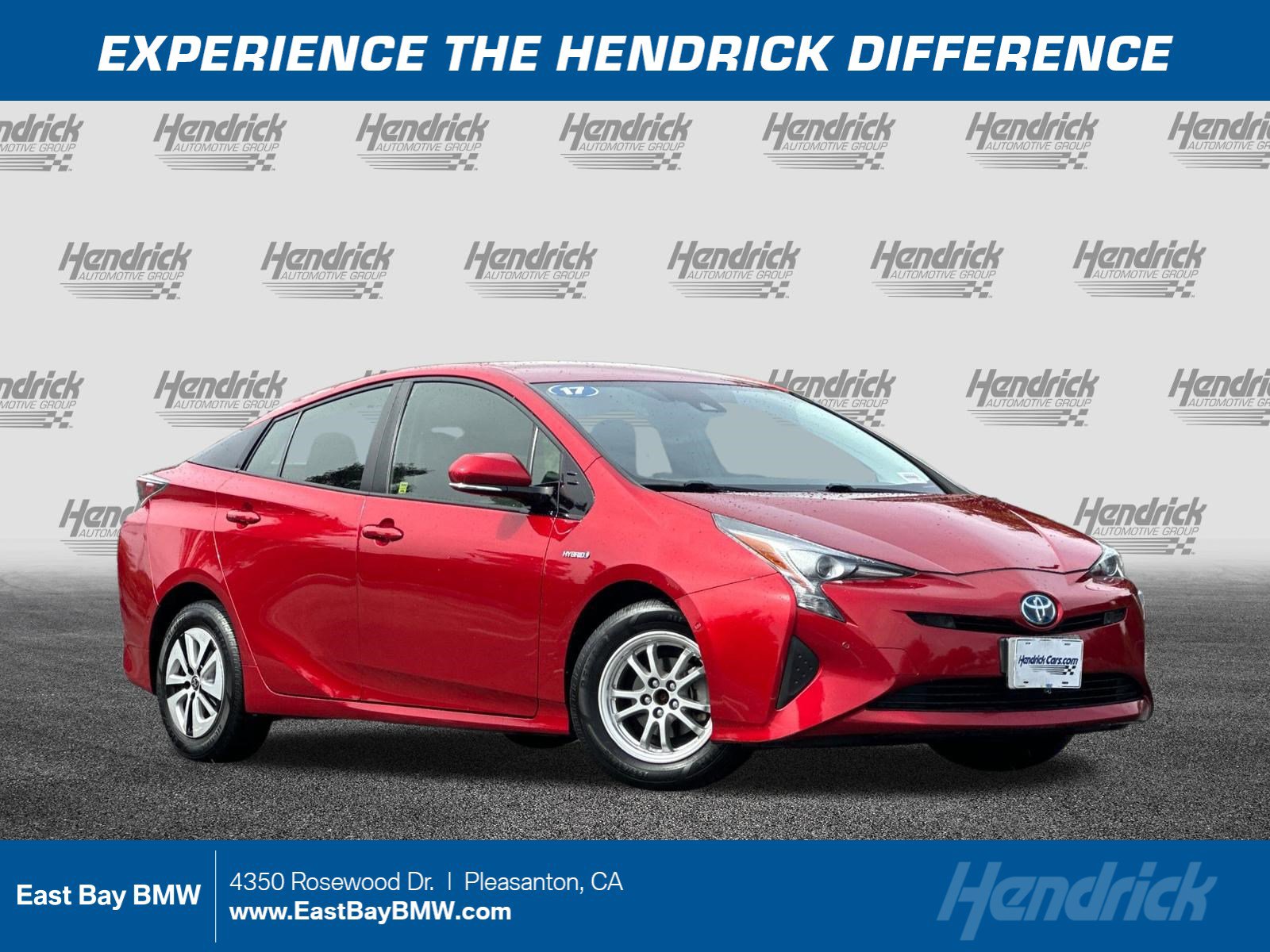 2017 Toyota Prius Three's photo
