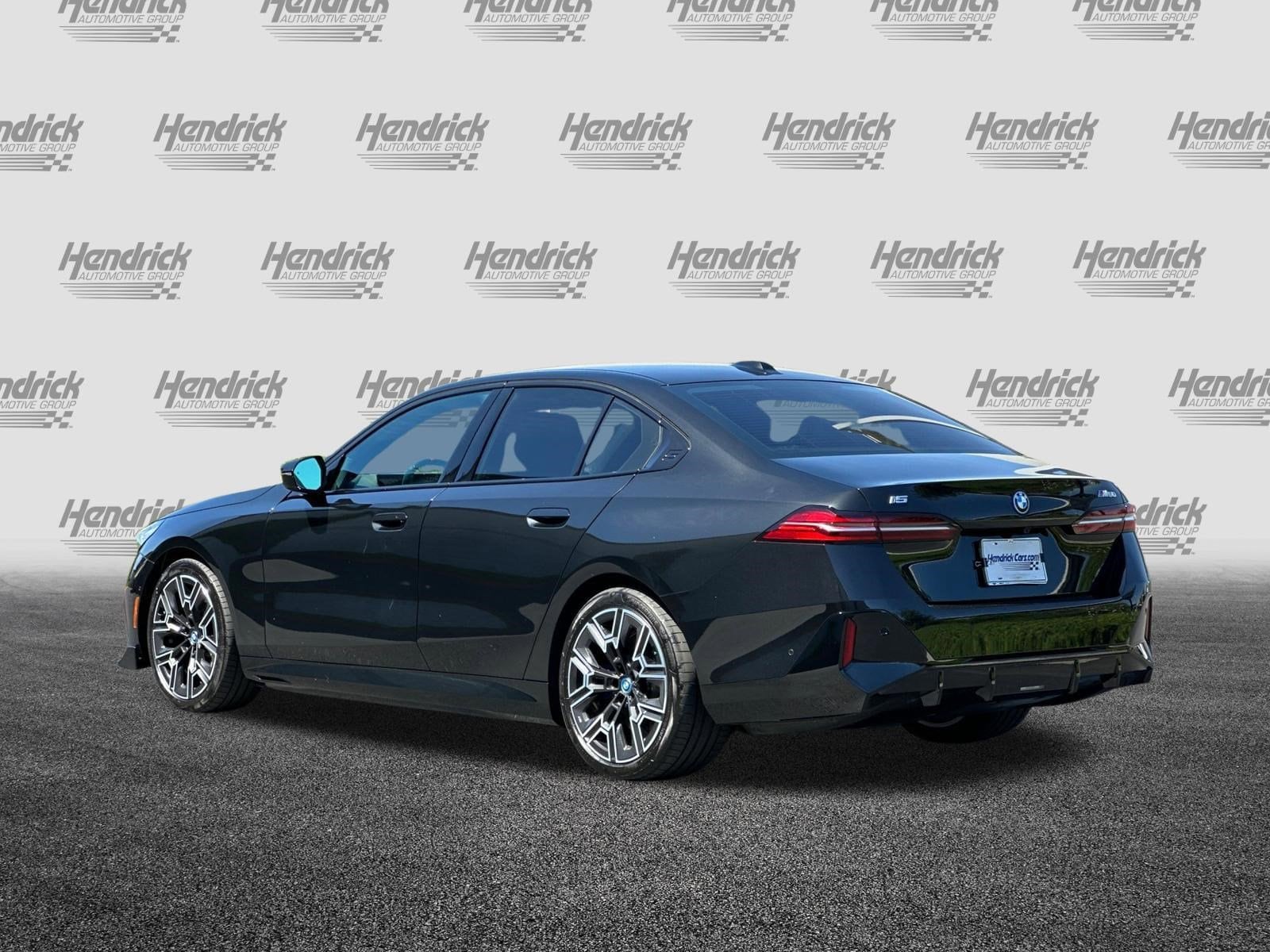 2025 BMW i5 M60 photo 6