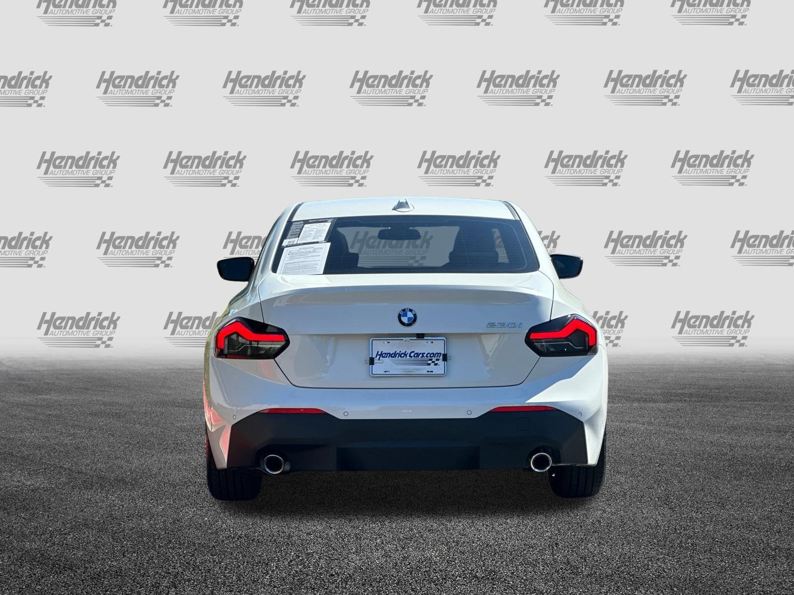 2025 BMW 2 Series 230i photo 5