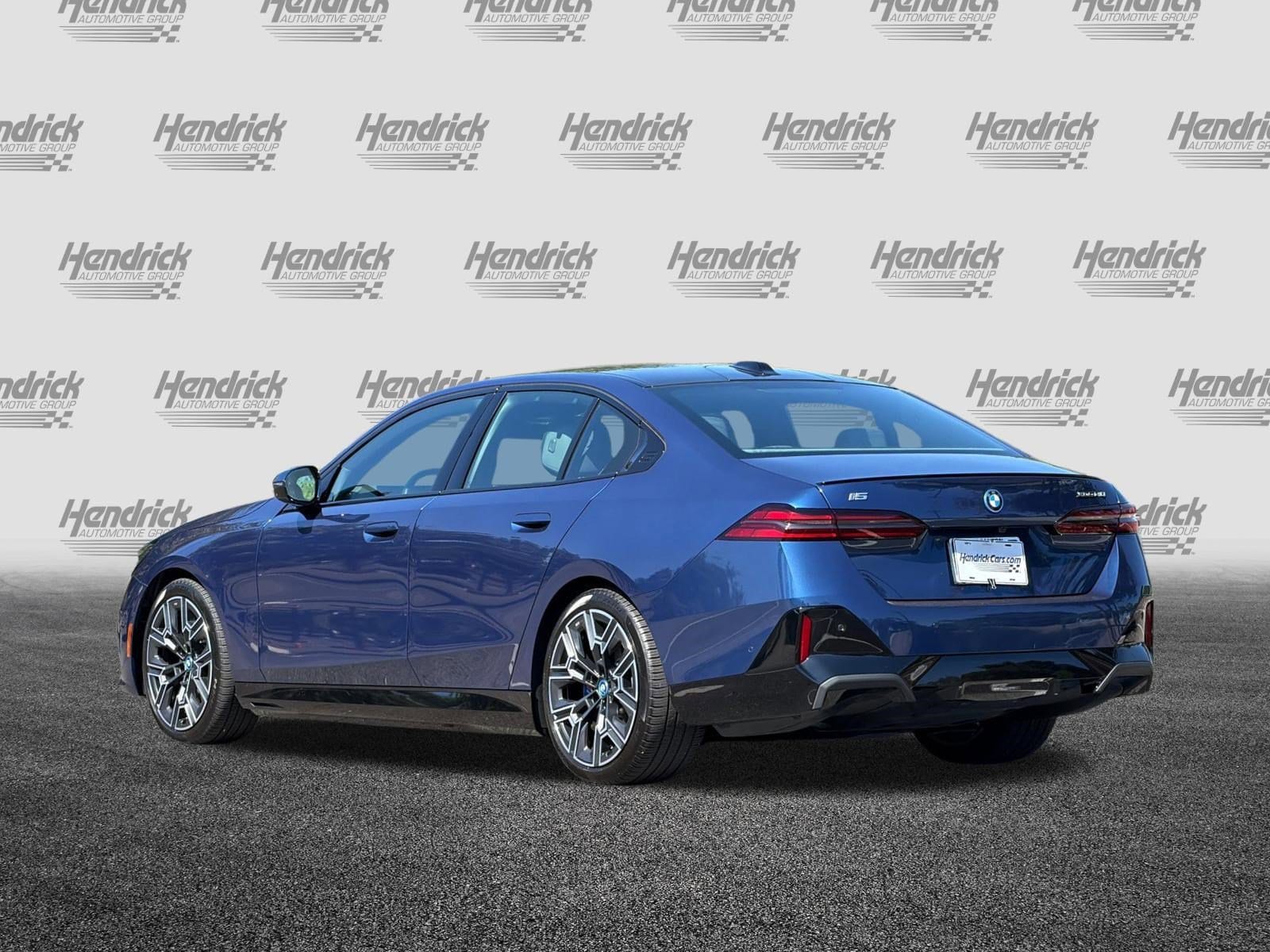 2025 BMW i5 xDrive40 photo 6