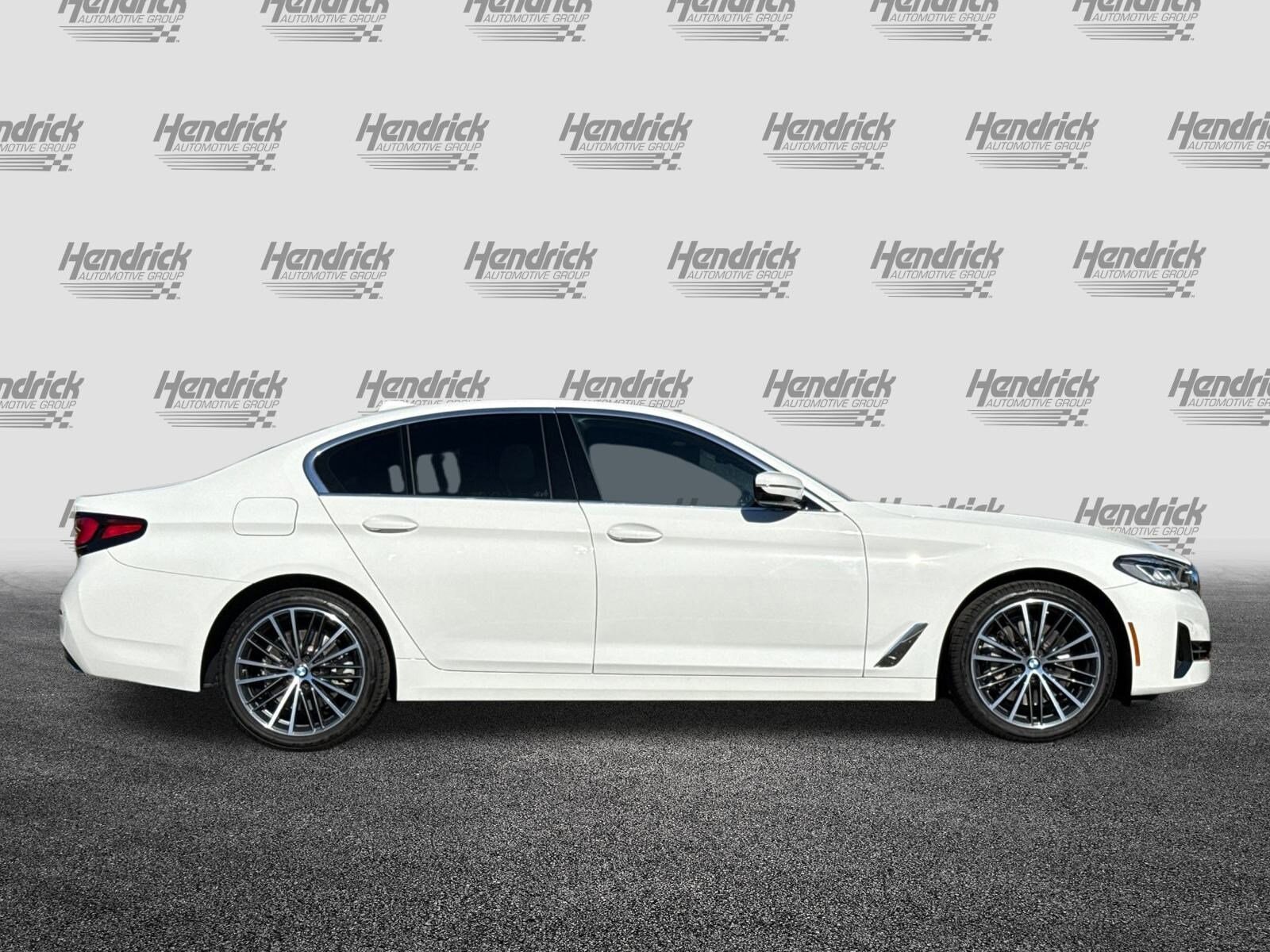 2023 Bmw 530i Sedan photo 3