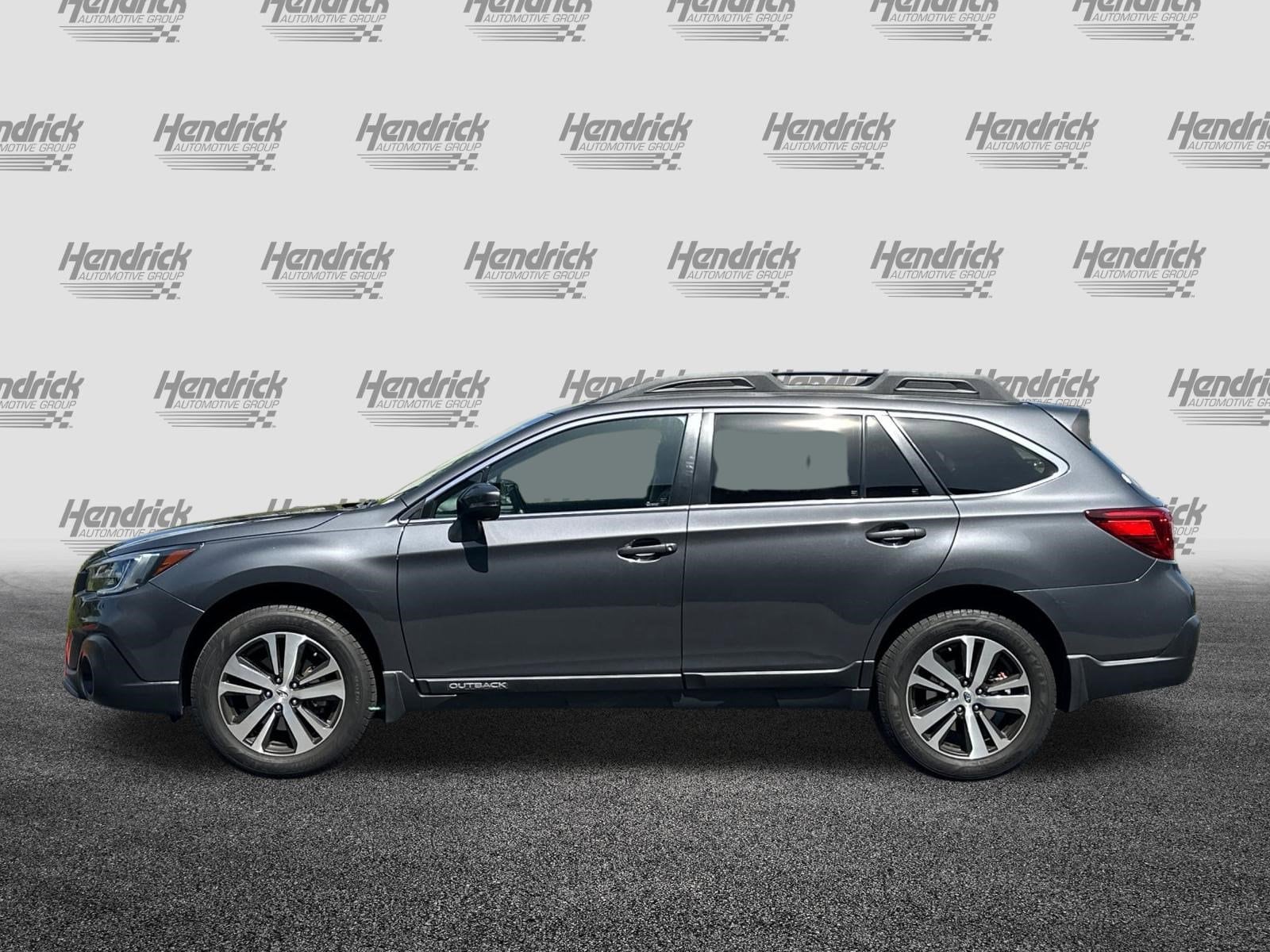 2018 Subaru Outback Limited photo 3