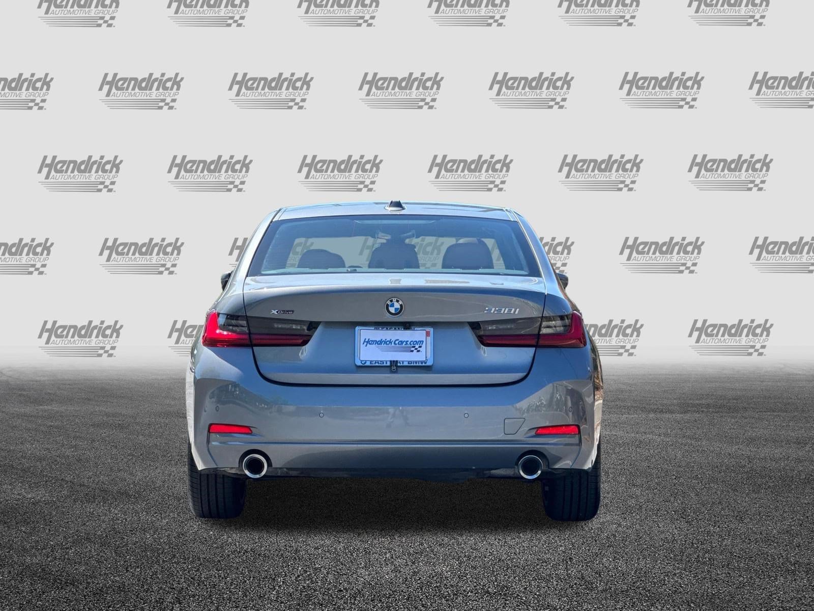 2025 BMW 3 Series 330i xDrive photo 5