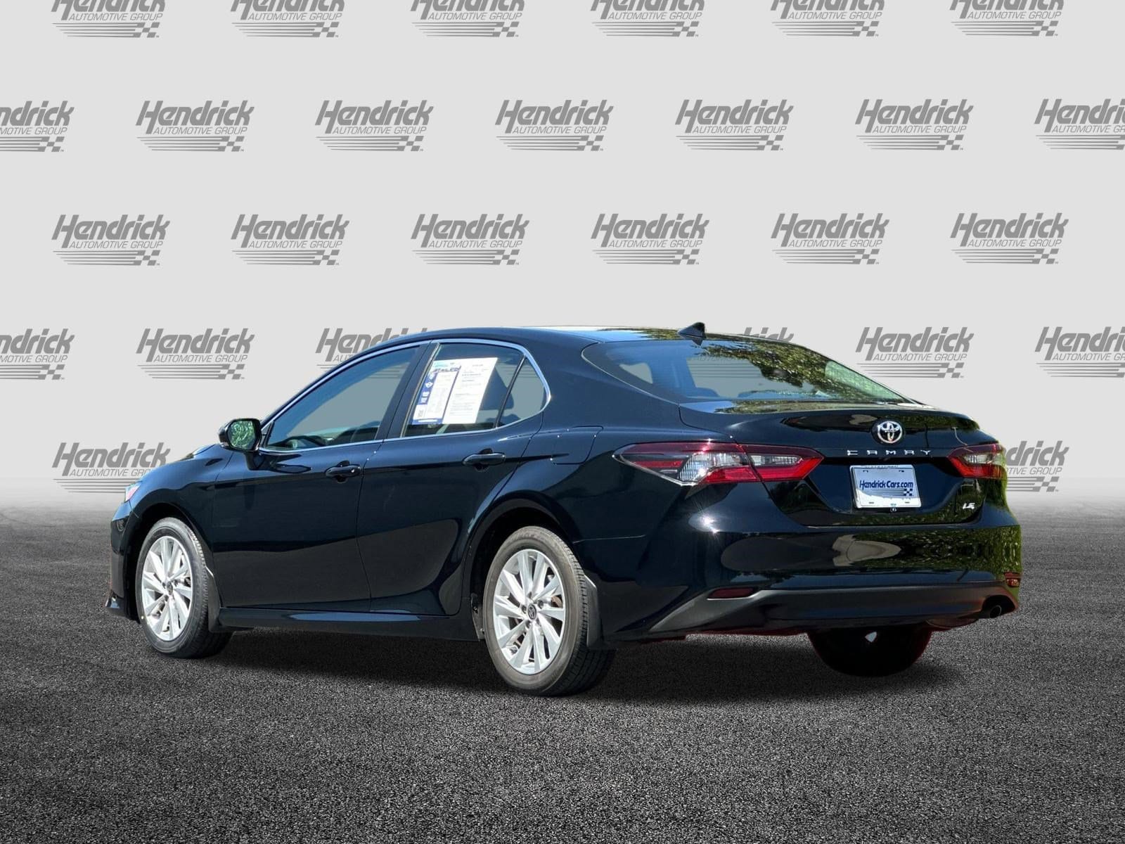 2023 Toyota Camry LE photo 6
