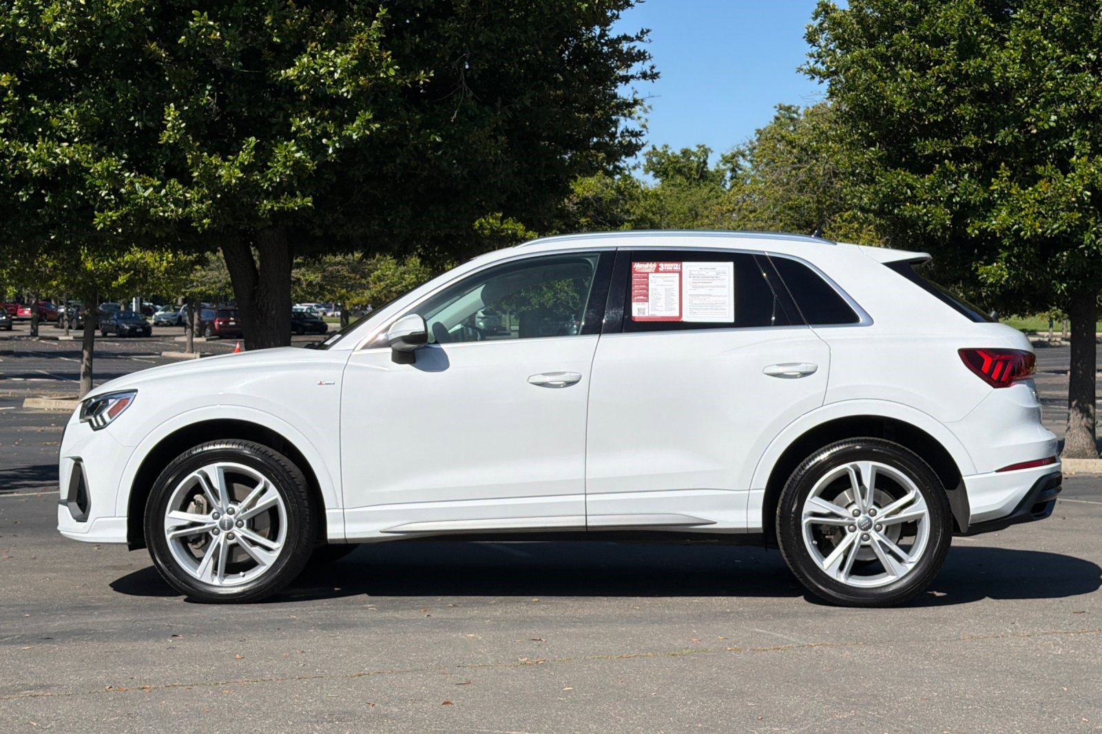 2020 Audi Q3 S line Premium Plus photo 3