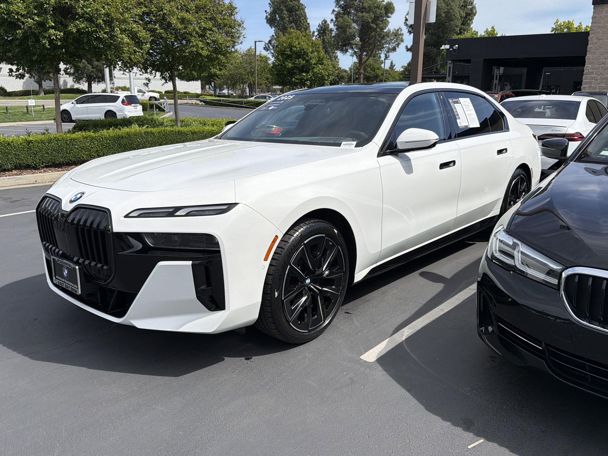 2025 BMW 740i 740i photo 3