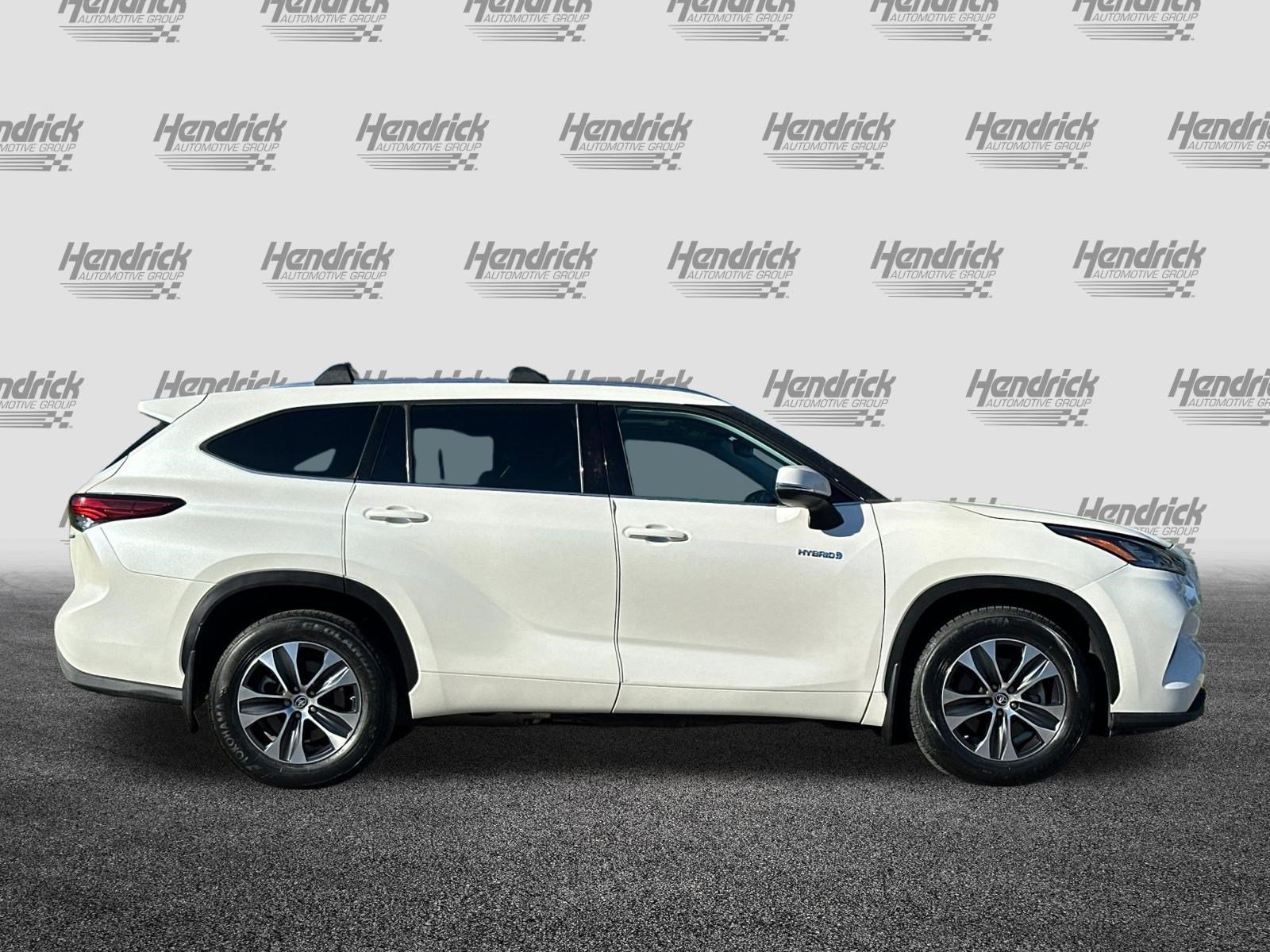 Used 2020 Toyota Highlander Hybrid Hybrid XLE SUV