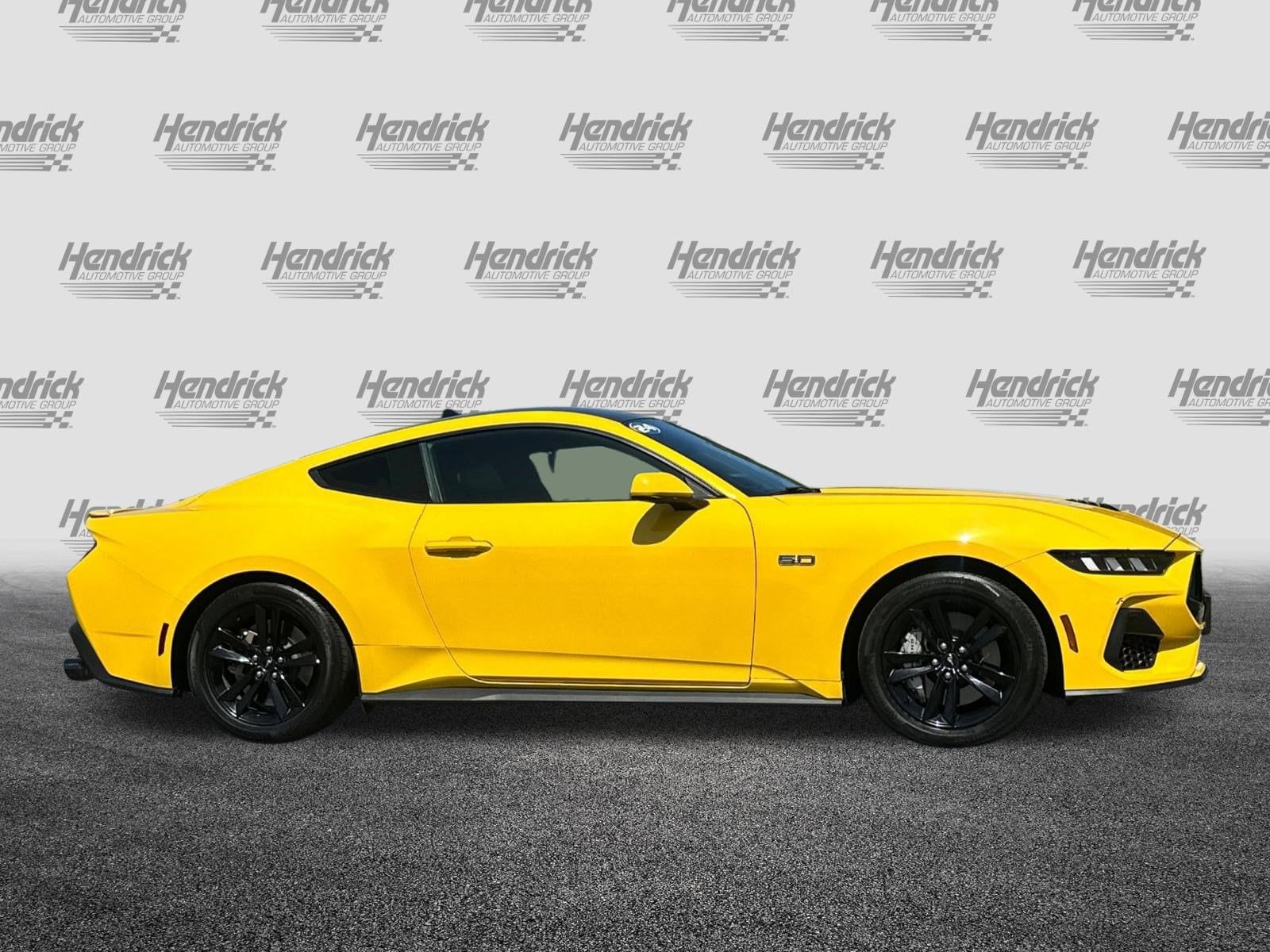 2024 Ford Mustang GT photo 2