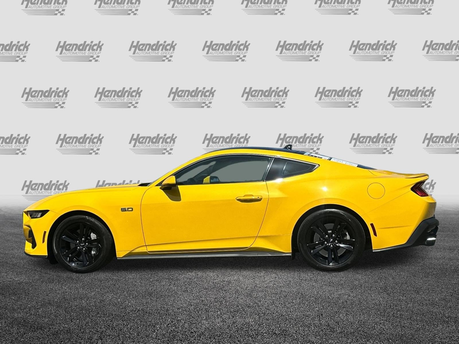 2024 Ford Mustang GT photo 3