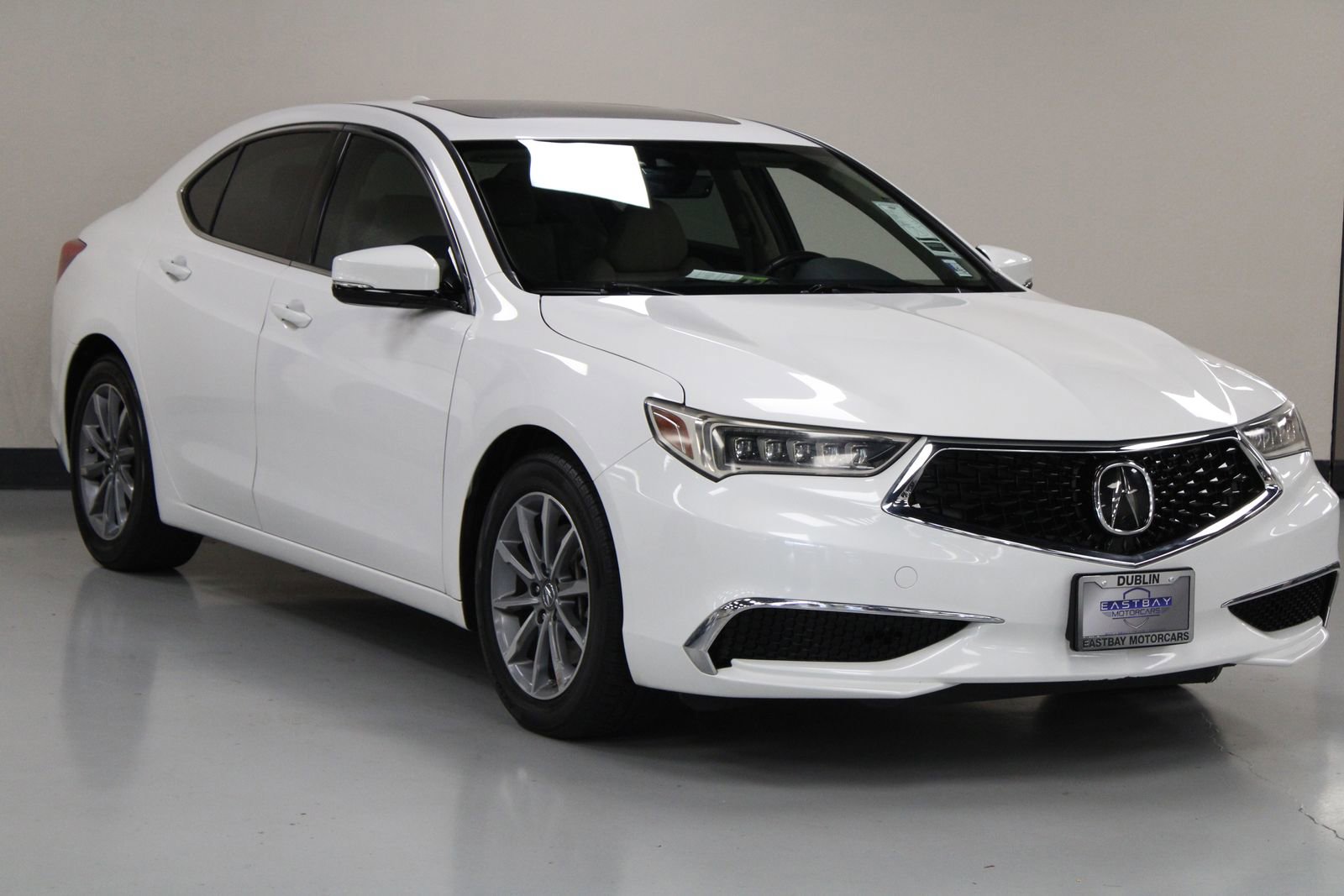 2018 Acura TLX 2.4L Technology photo 2